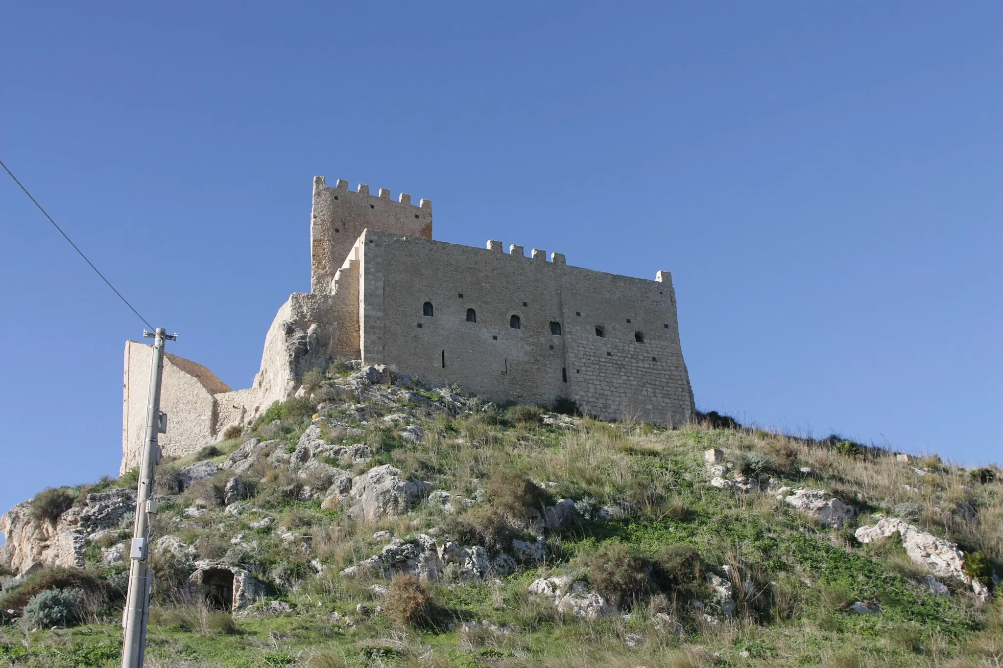 Photo showing: Castello di Montechiaro