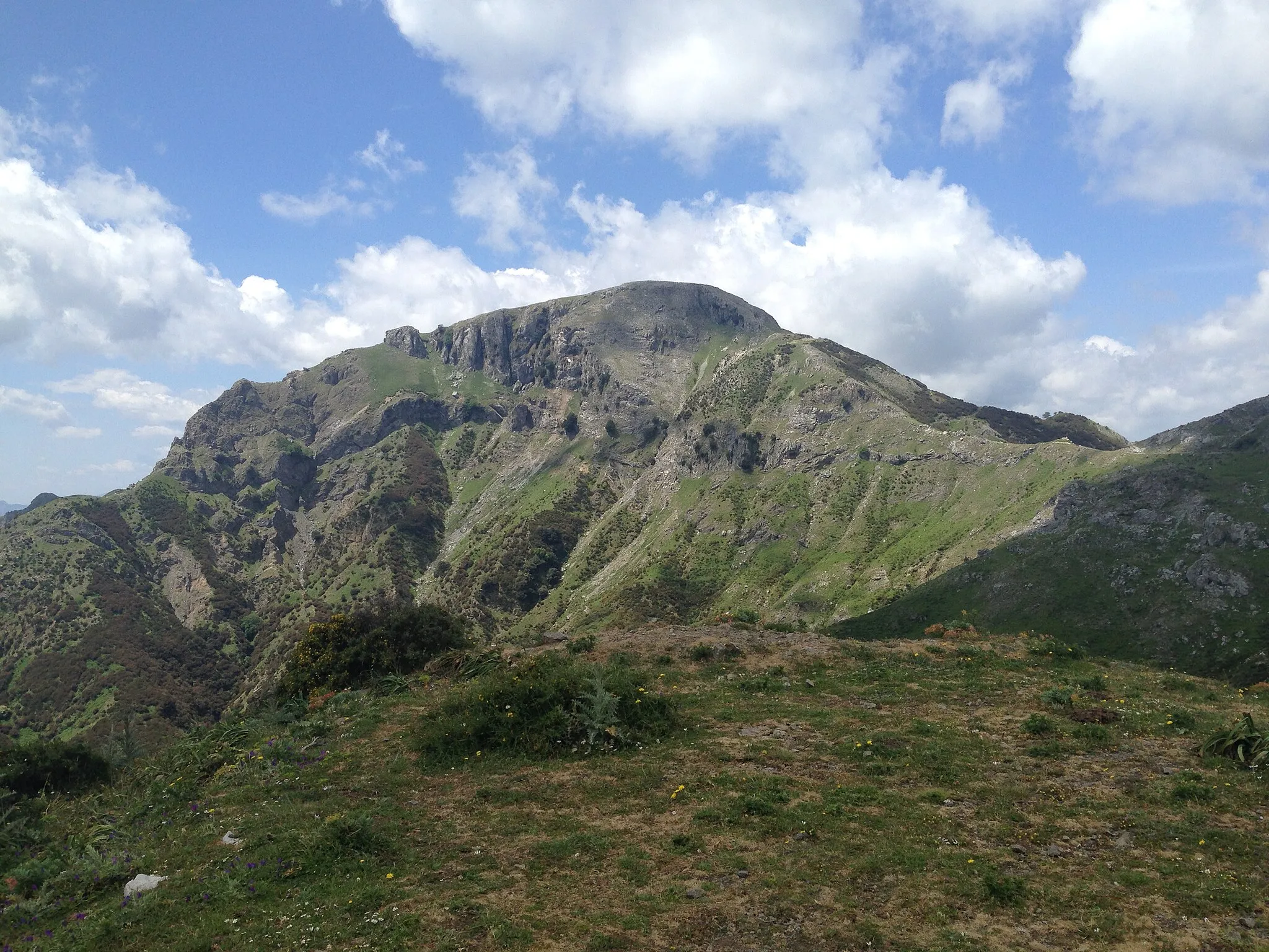 Photo showing: Monte Scuderi