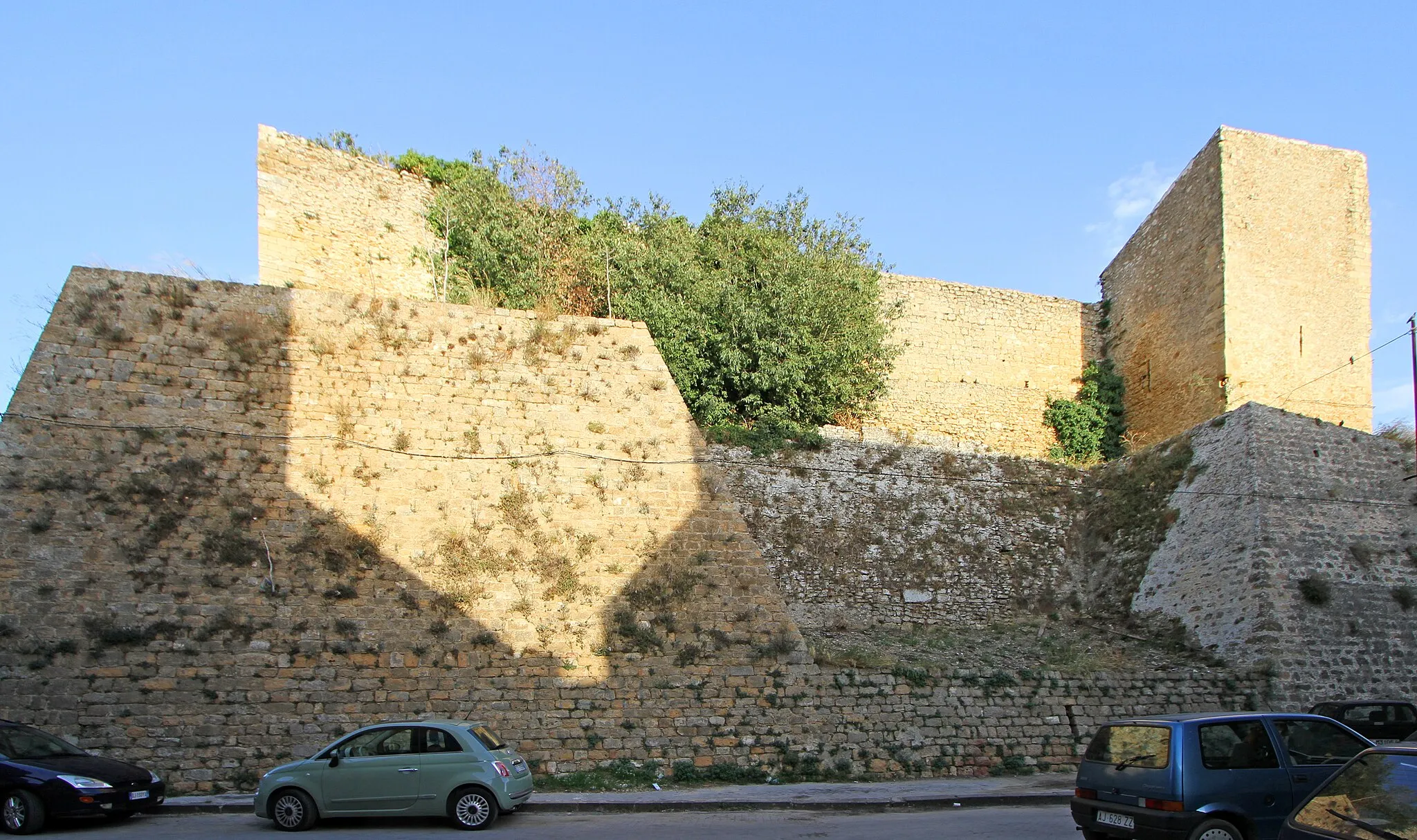 Photo showing: Piazza Armerina: il castello.