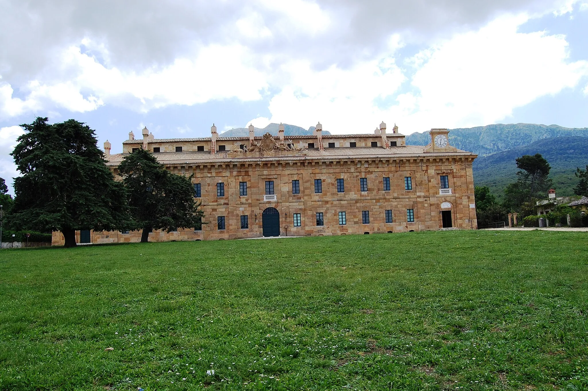Photo showing: Bosco della Ficuzza, Sicily
Casina reale di caccia