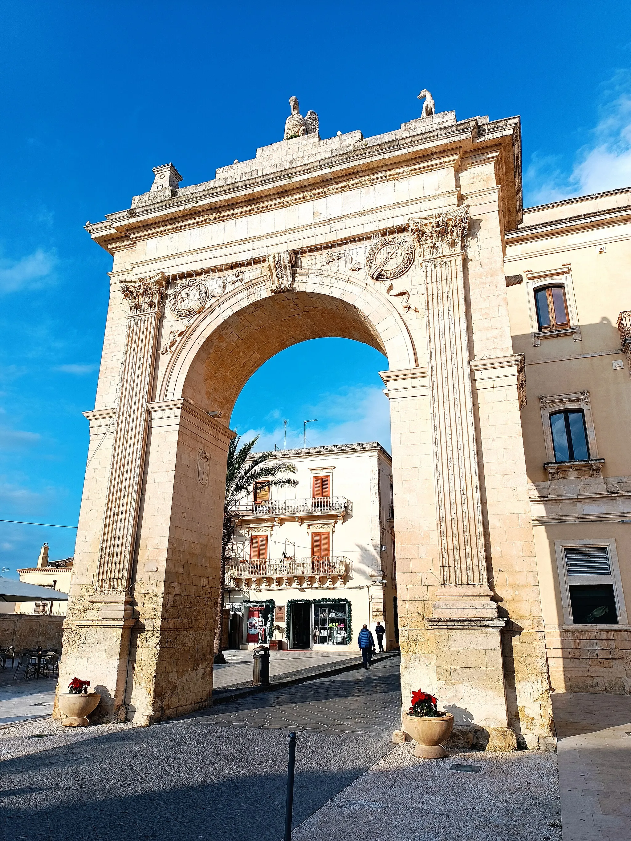 Photo showing: Porta Reale (city gate in Noto, Italy)