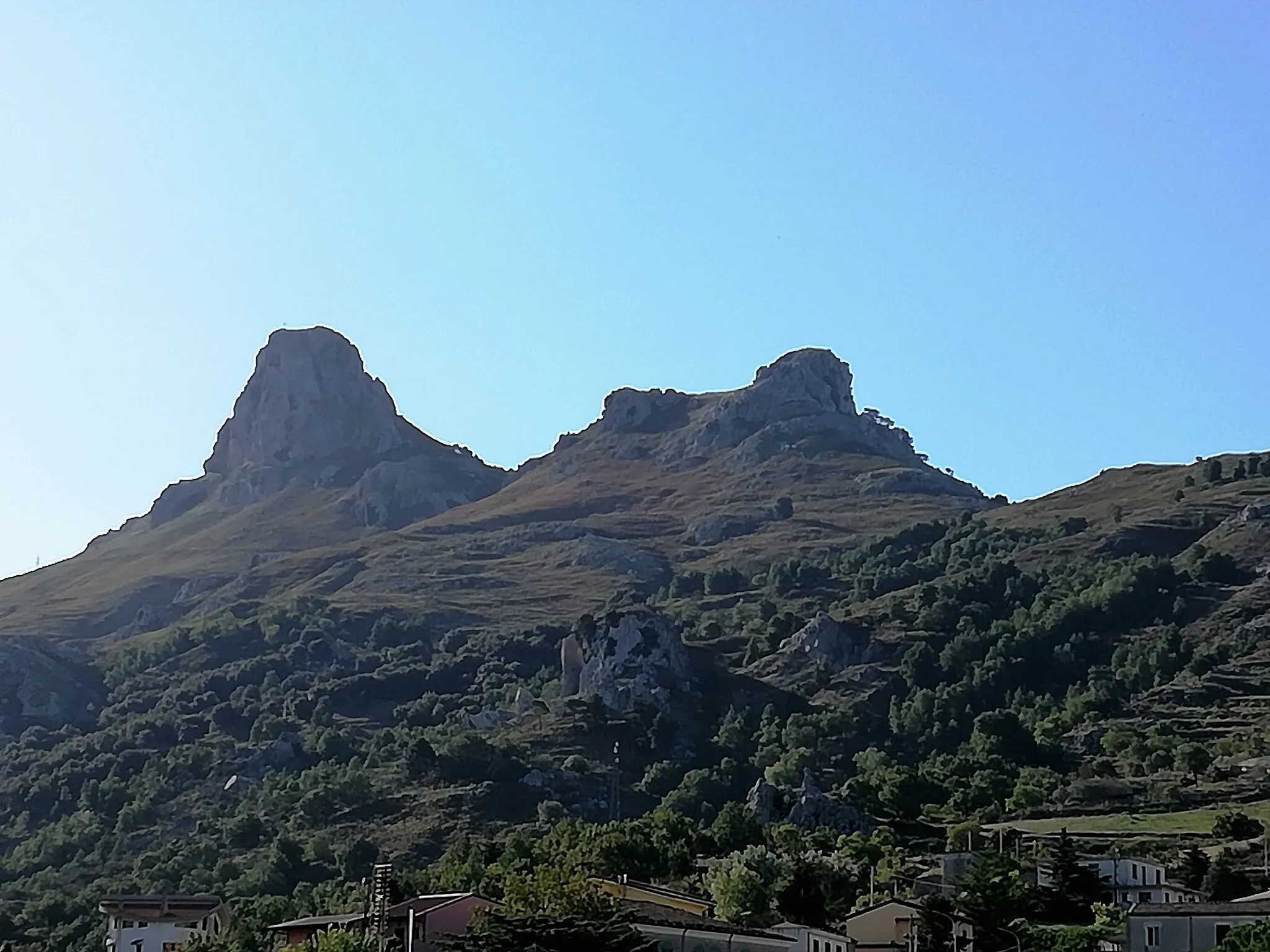 Photo showing: Veduta della Rocca Salvatesta.
