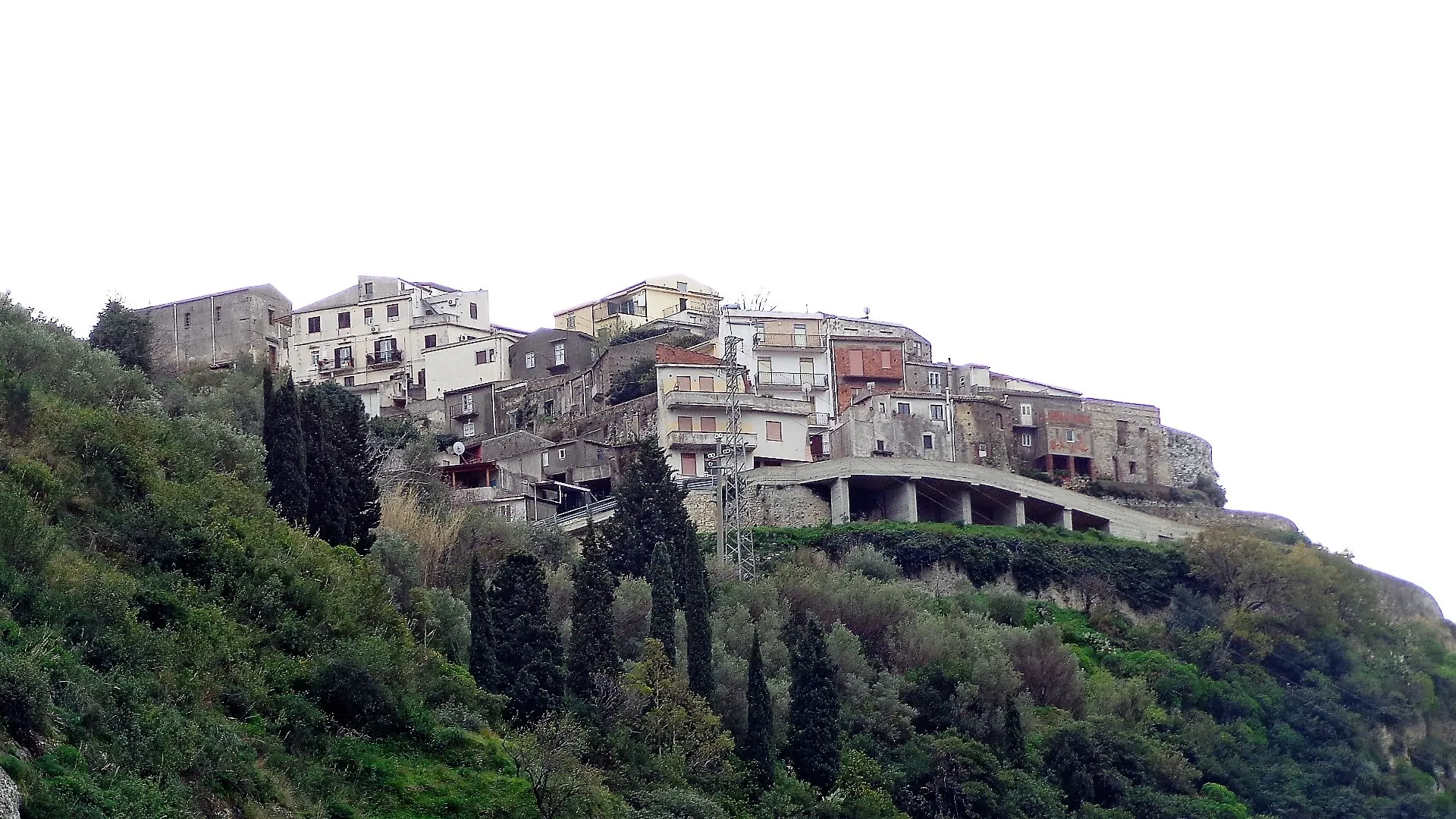 Photo showing: Il centro visto dalla strada provinciale