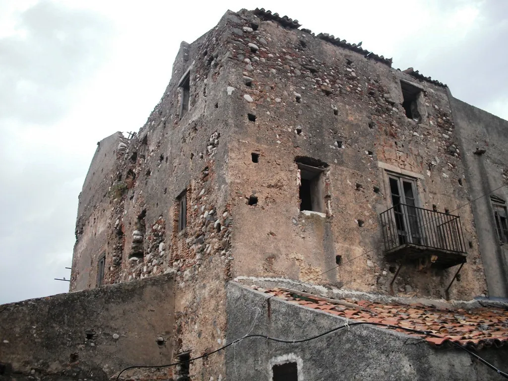 Photo showing: Scorcio del palazzo signorile di Belvedere - Olivarella