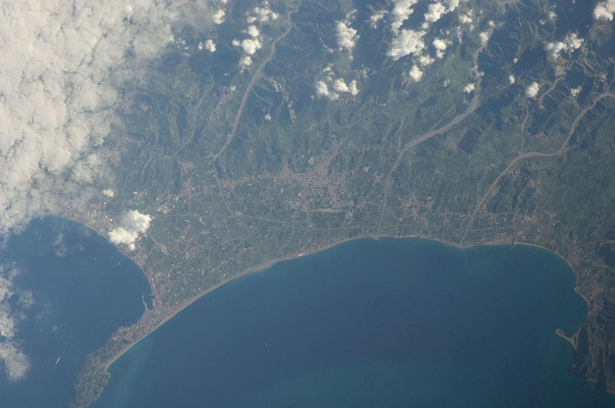 Photo showing: View of Sicily taken during ISS Expedition 22.