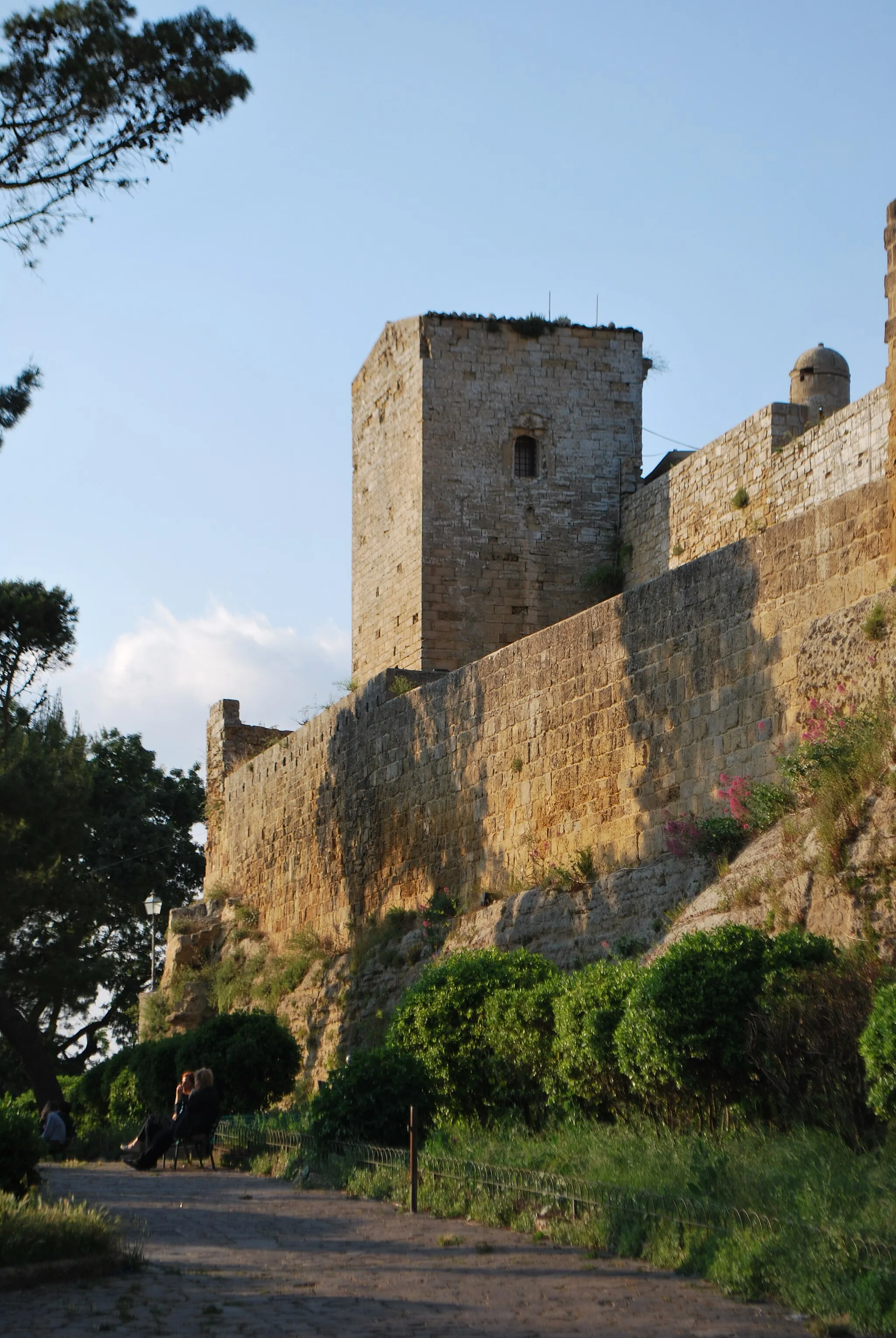 Photo showing: Castello of Lombardia in Enna