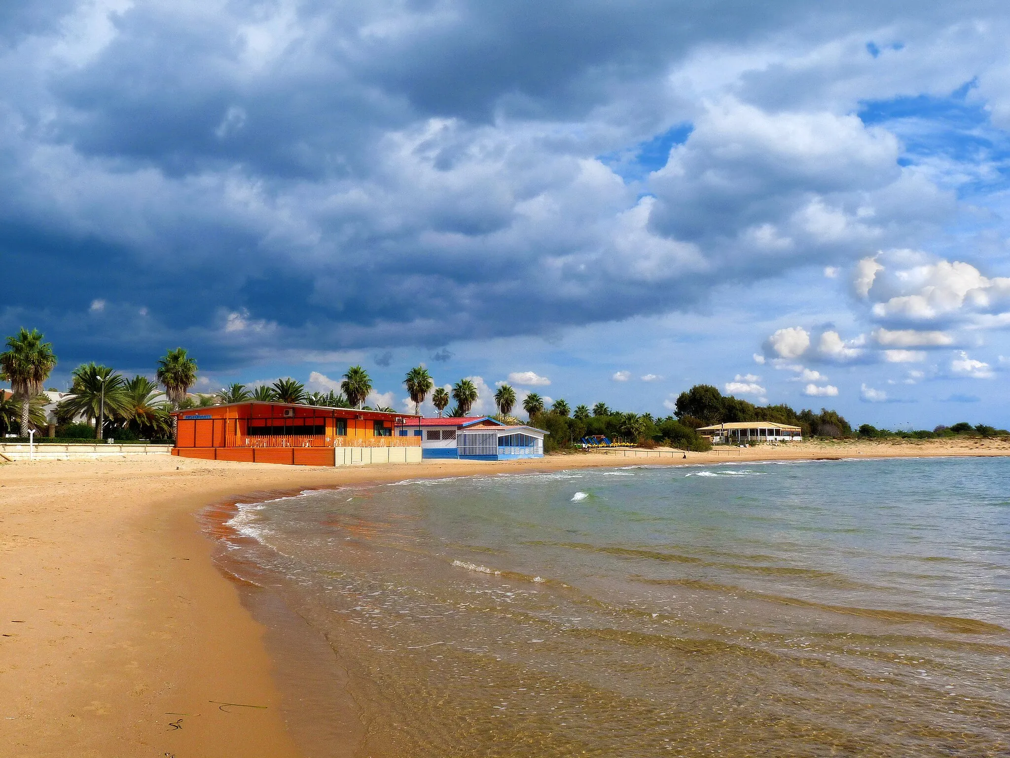 Photo showing: Marina di Ragusa bay, shotted by Giorgio Leggio