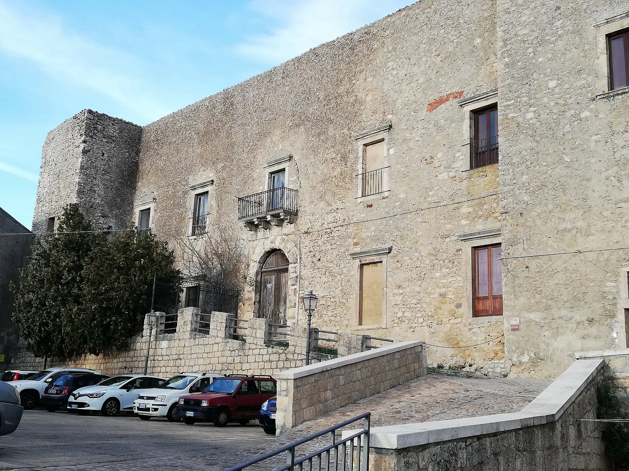 Photo showing: Castello, prospetto di ponente, veduta generale.