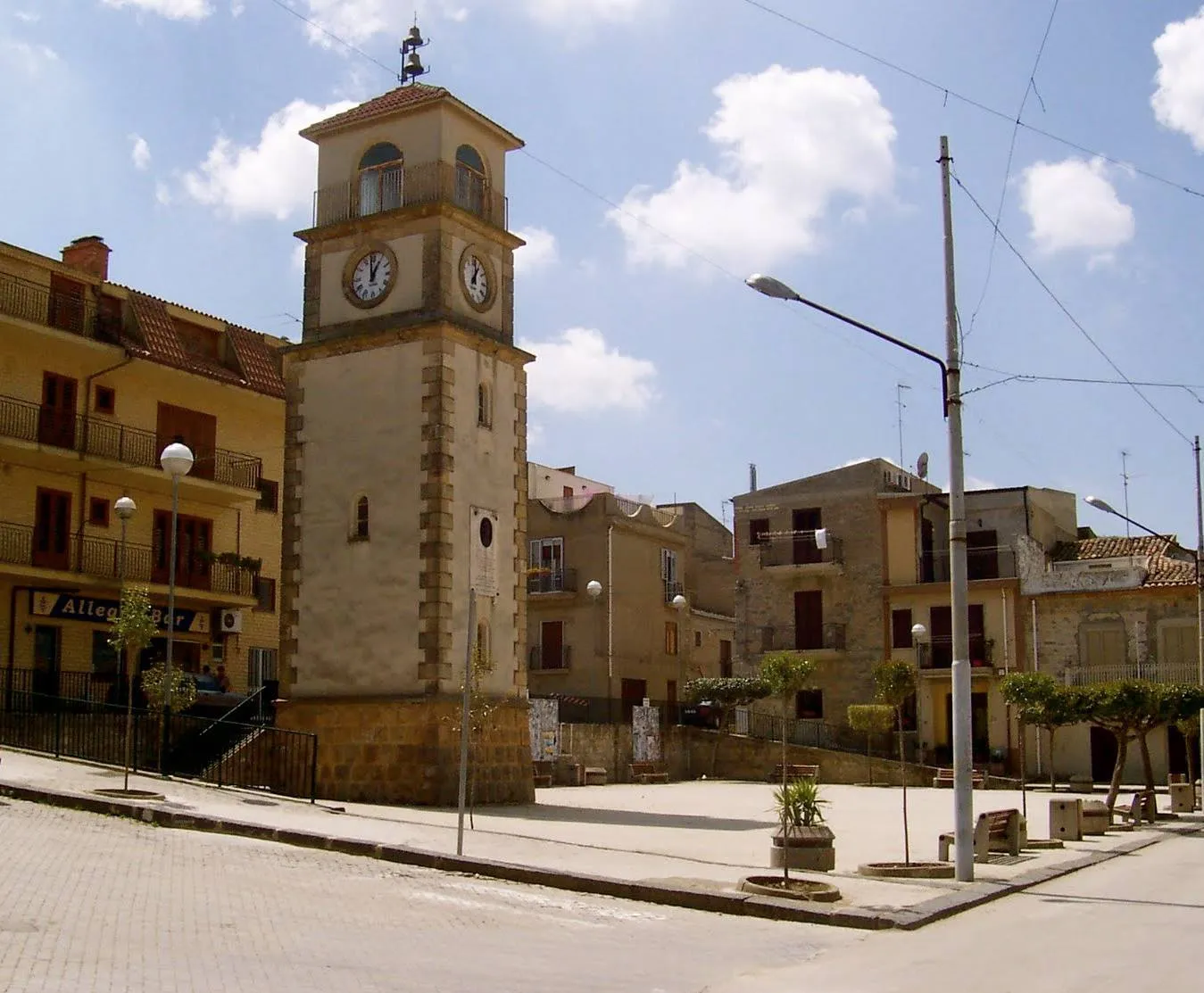 Photo showing: Piazza La Furia di Villapriolo