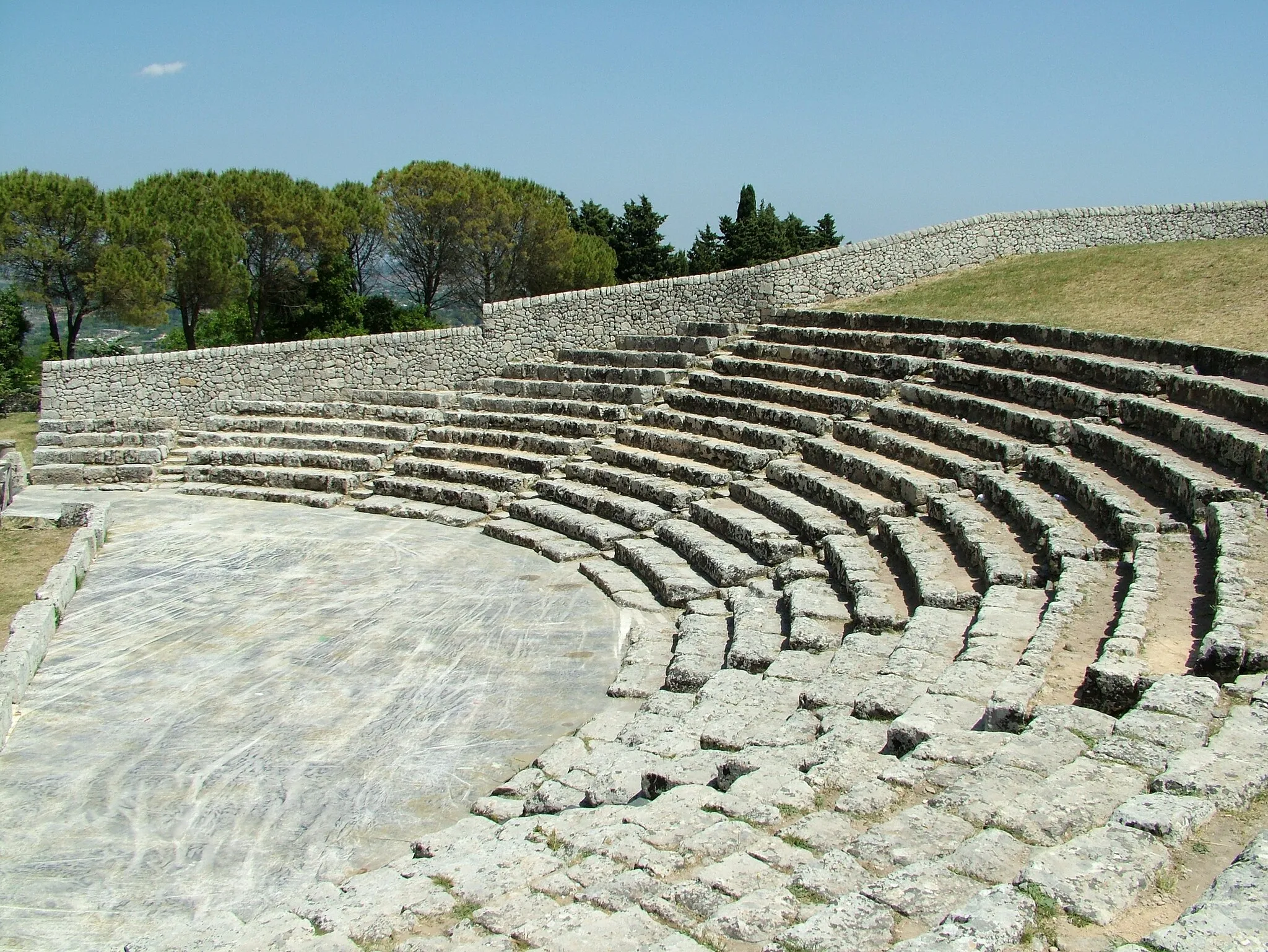 Photo showing: Palazzolo Acreide (former Greek colony of Akrai) - Ancient Greek theater