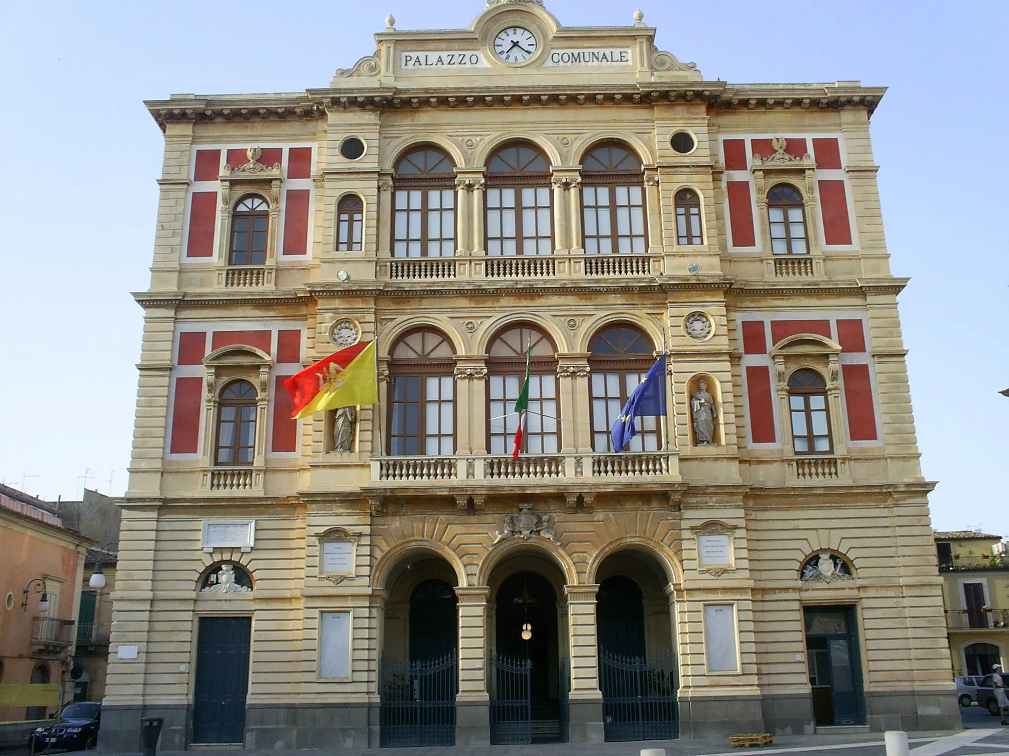 Photo showing: Il Palazzo Comunale di Grammichele.