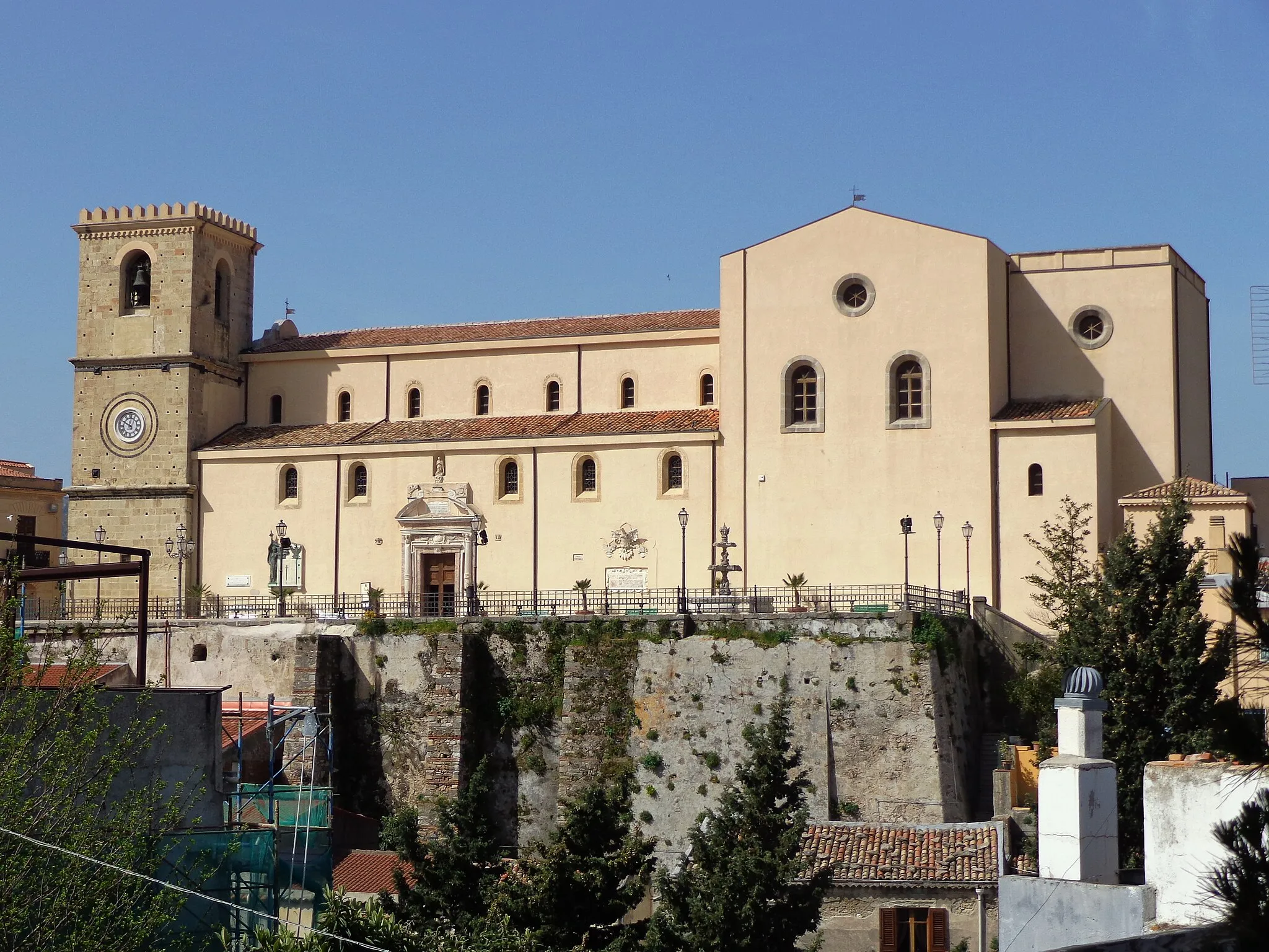 Photo showing: Castroreale_04_2014_01