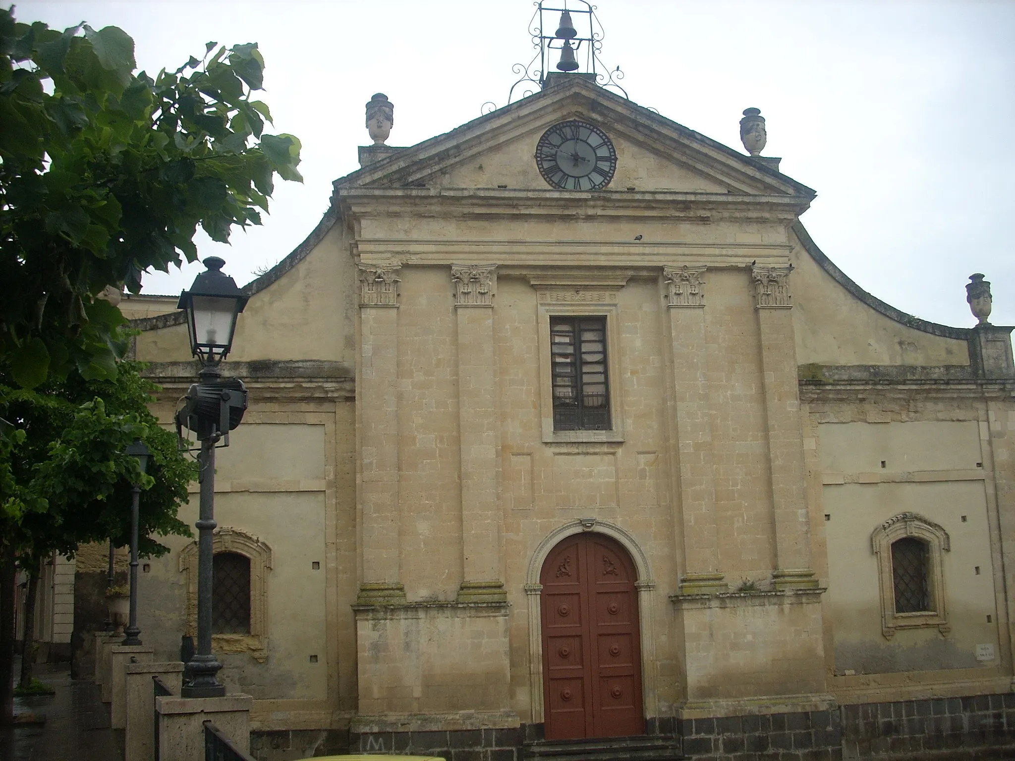 Photo showing: Baroque church Santa Maria di Gesù, in Vizzini, Sicily.