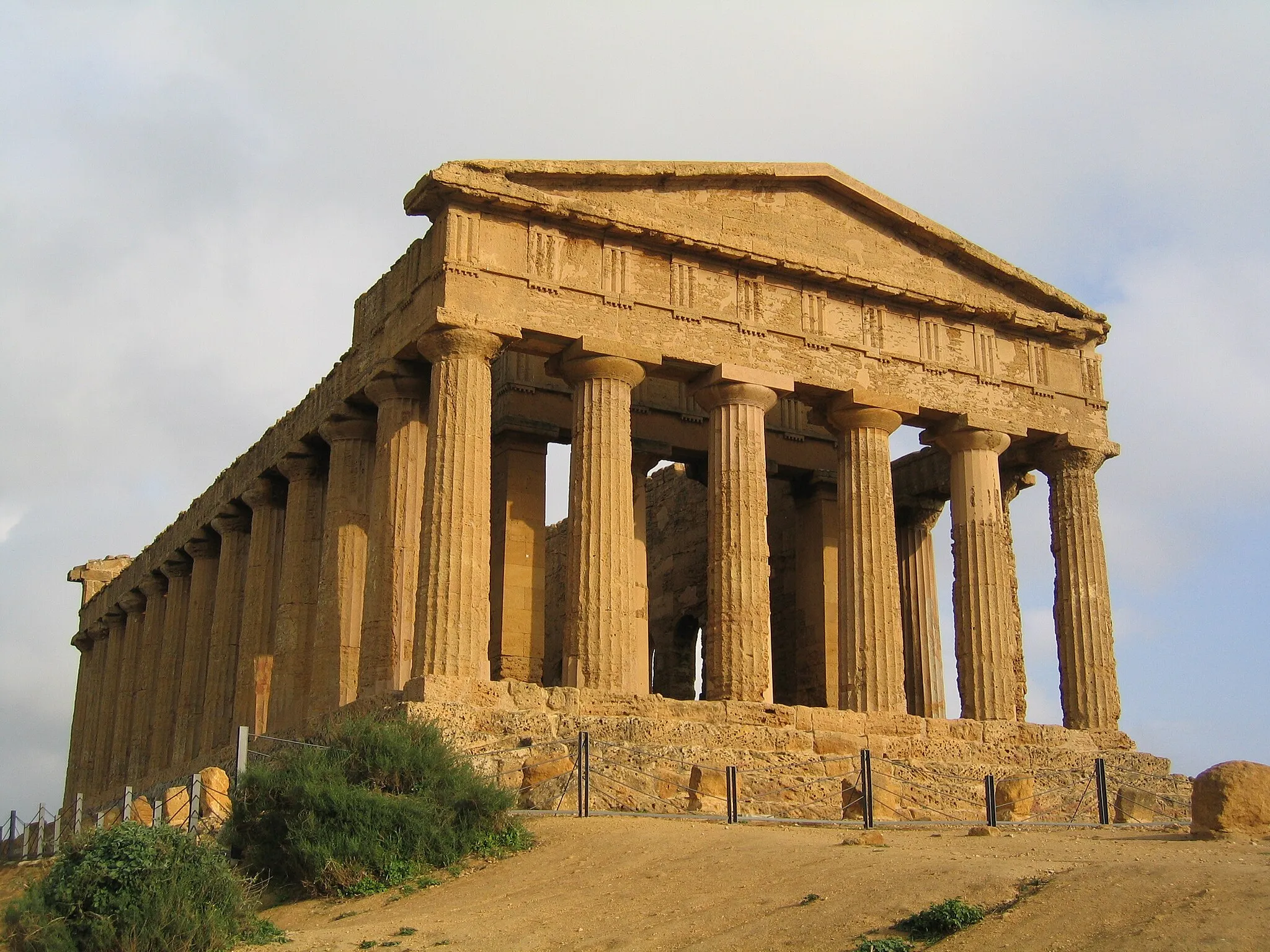 Photo showing: Temple of Concordia - Agrigento, Italy