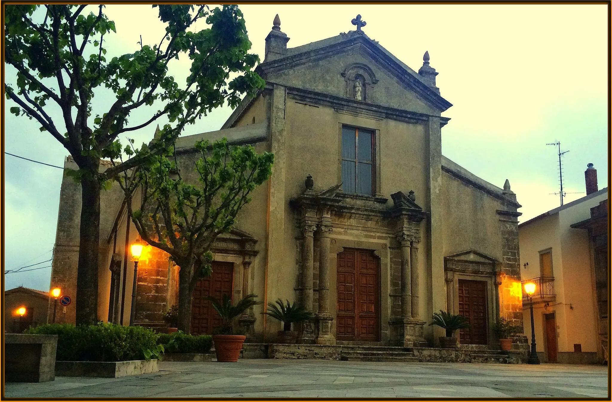 Photo showing: Chiesa Madre in piazza Margherita (Aprile 2016)