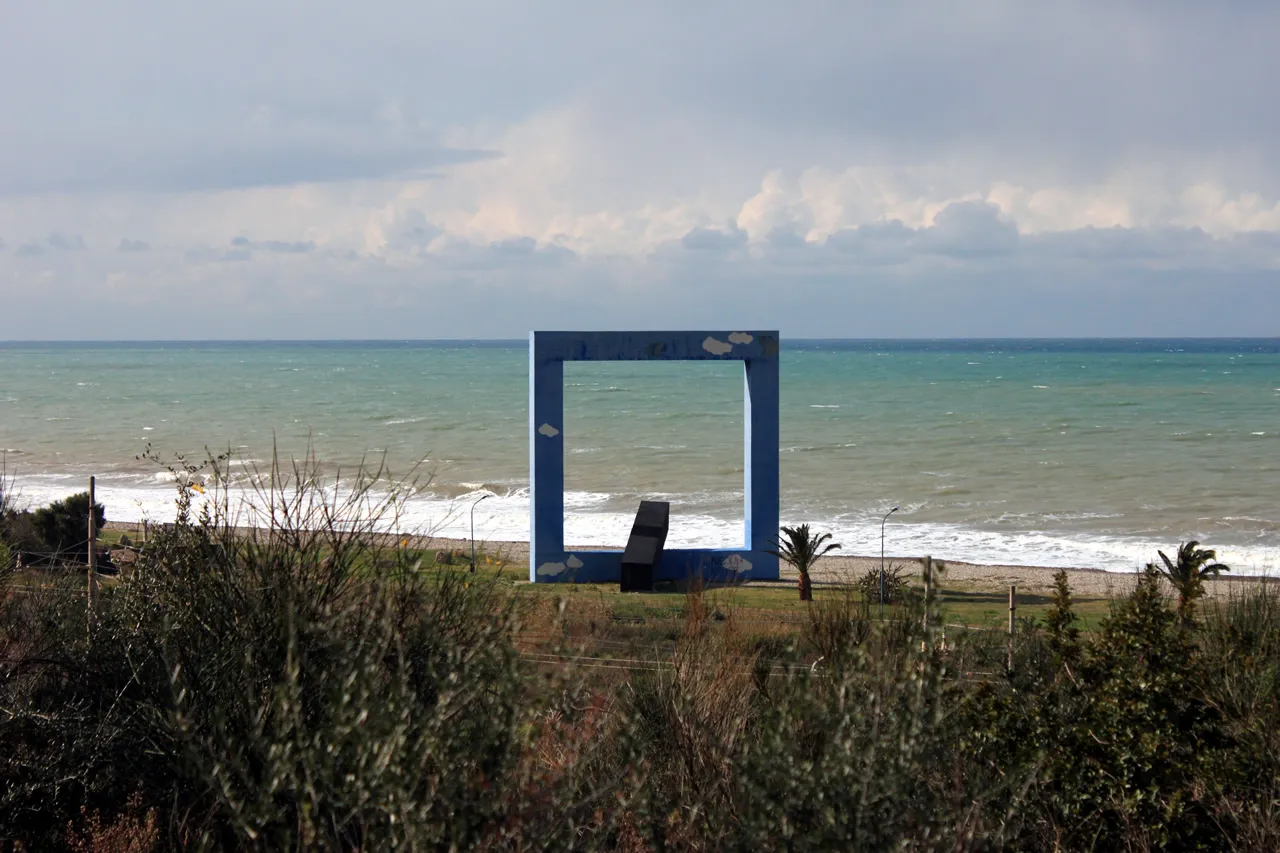 Photo showing: finestra sul mare