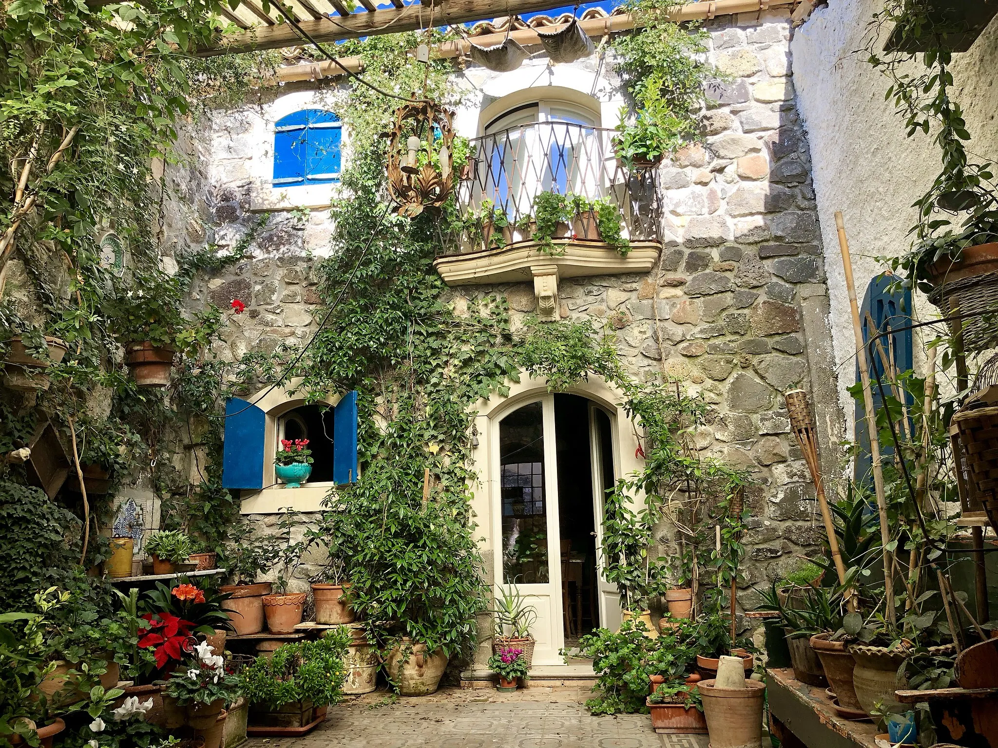 Photo showing: Cortile a Buccheri