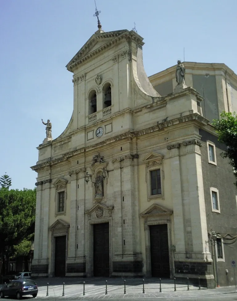 Photo showing: Prospetto della chiesa di Santa Barbara a Paternò