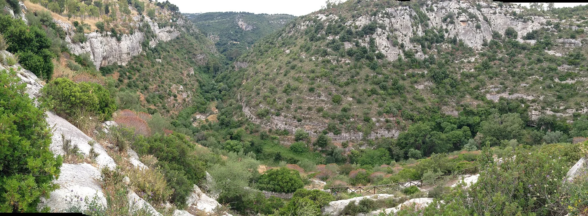 Photo showing: Cava Carosello, panorama