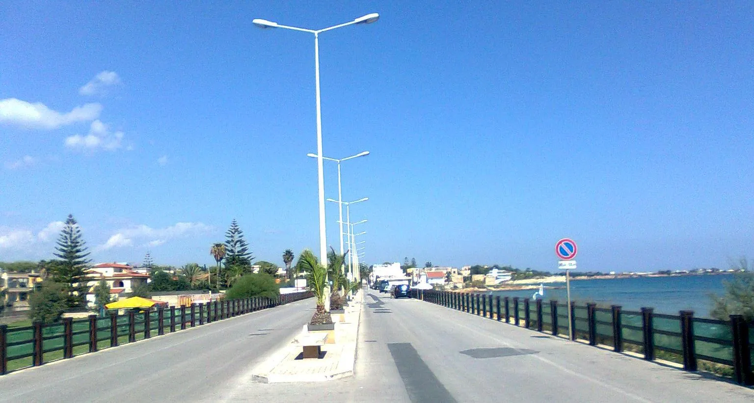 Photo showing: View of Lido di Noto, District of Noto, Sicily, Italy