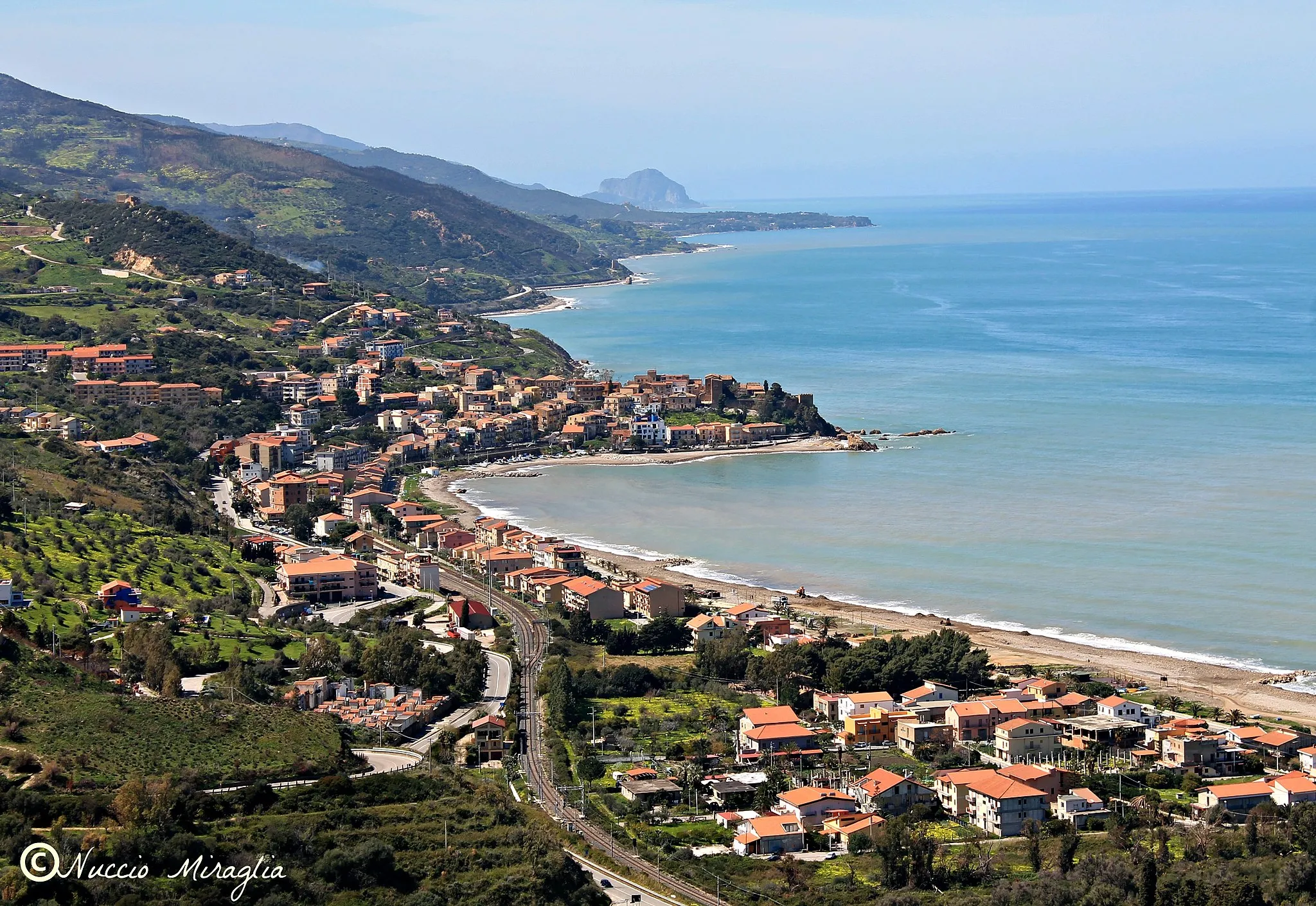 Photo showing: Castel di Tusa