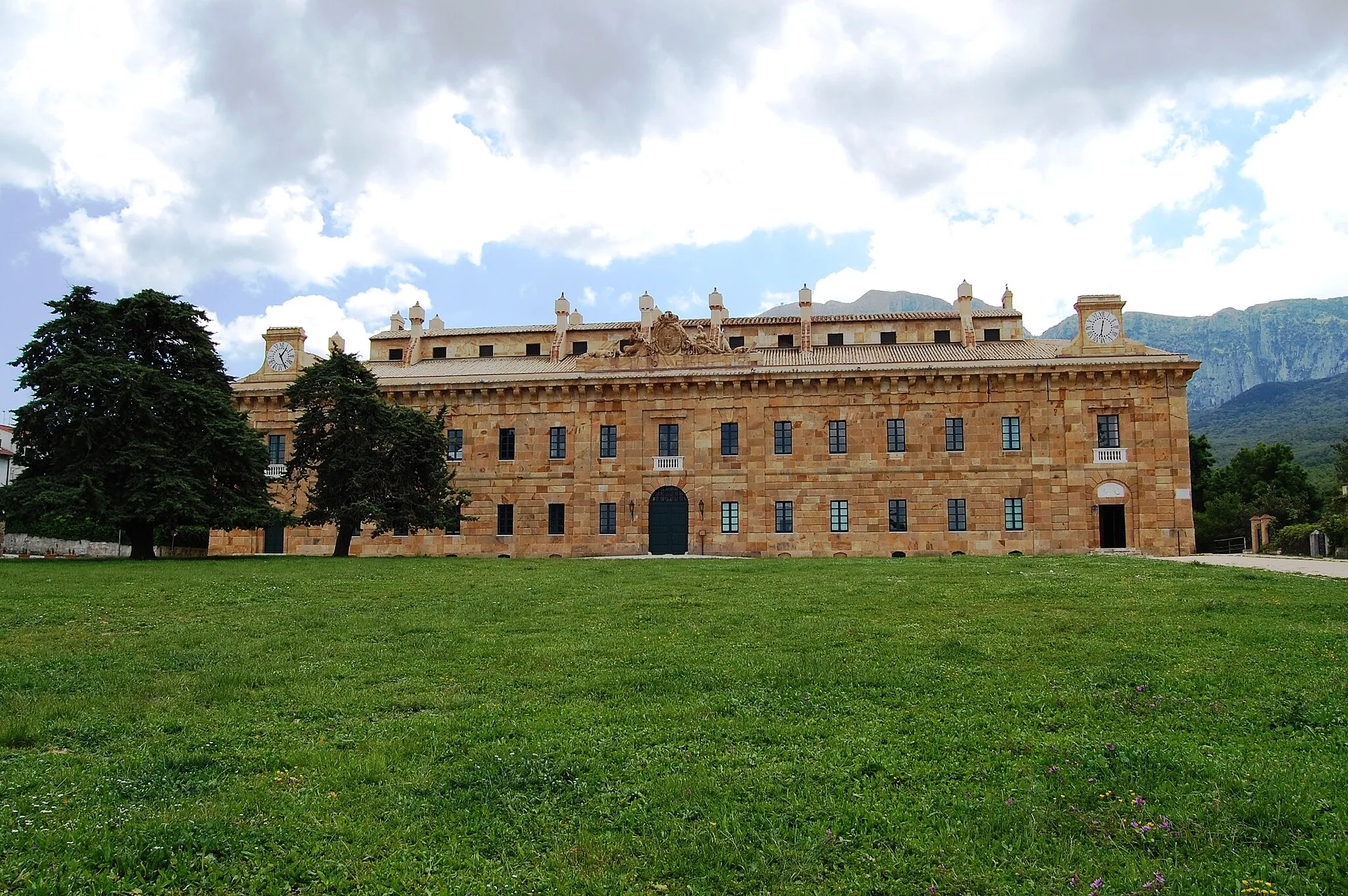 Photo showing: Bosco della Ficuzza, Sicily
Casina reale di caccia