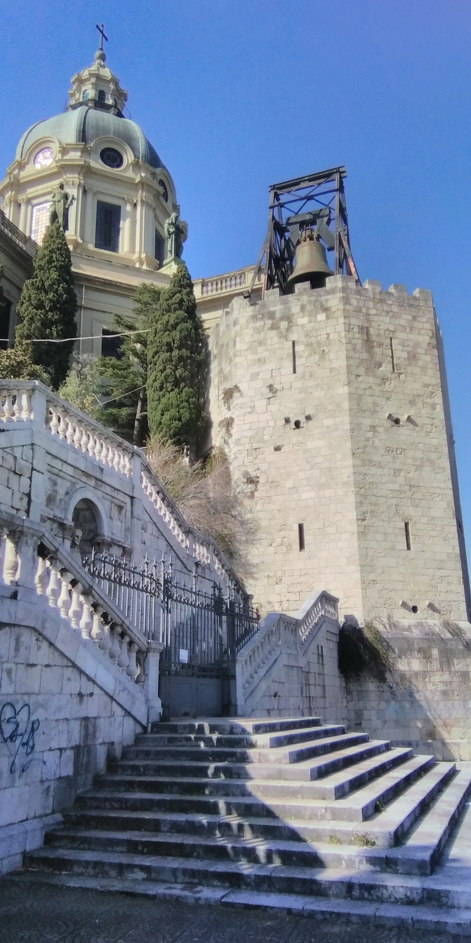 Photo showing: Norman castle 1061 and Cristo Re sanctuary. The bell atop the castle tower was made of melted enemy cannons