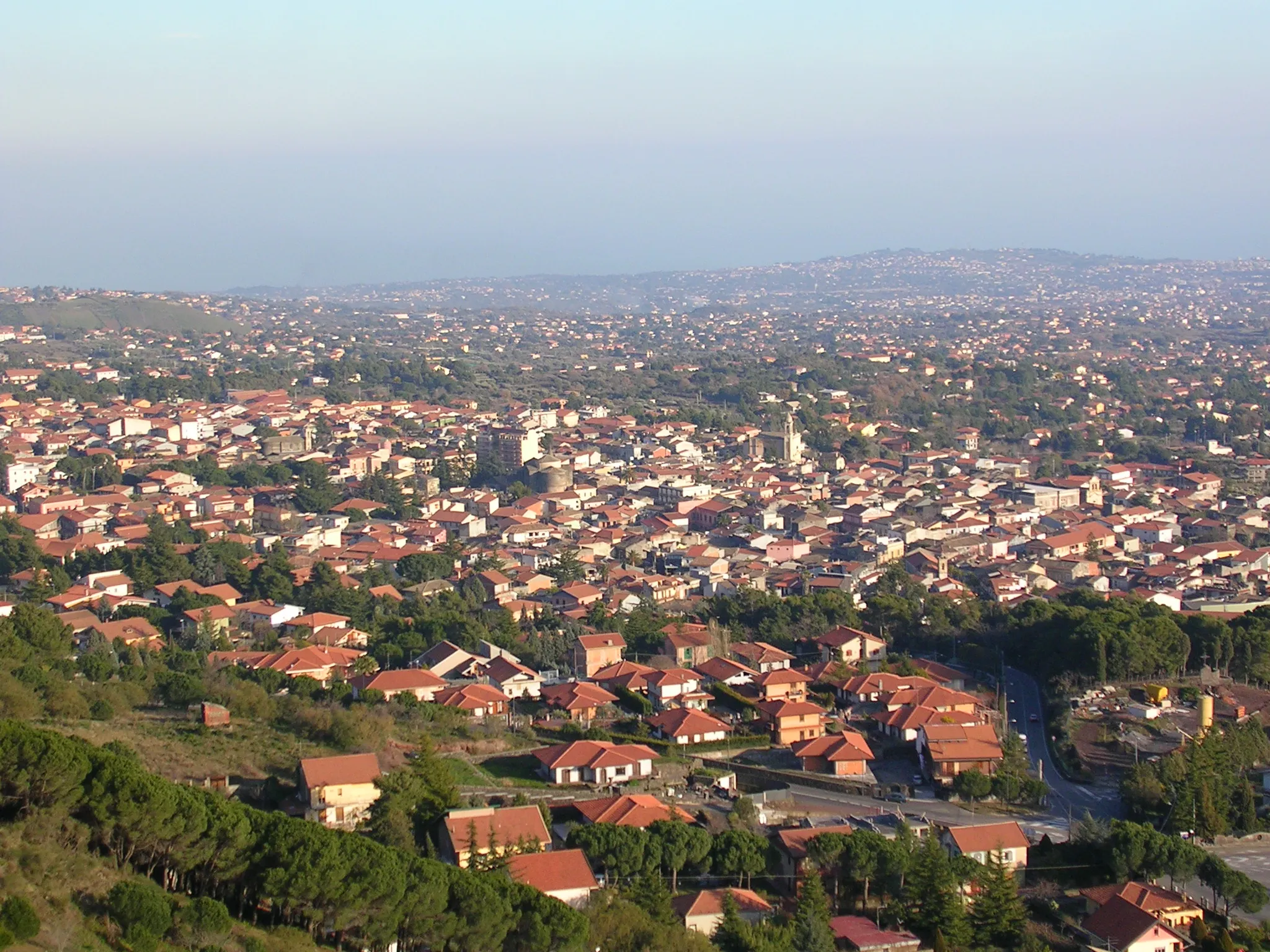Photo showing: Panorama of Nicolosi, from Monti Rossi