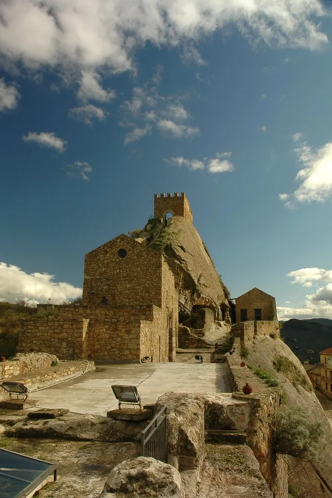 Photo showing: Sperlinga (EN) - Castello, Cappella palatina. Chiesa di San Domenico Sirieco / San Luca.