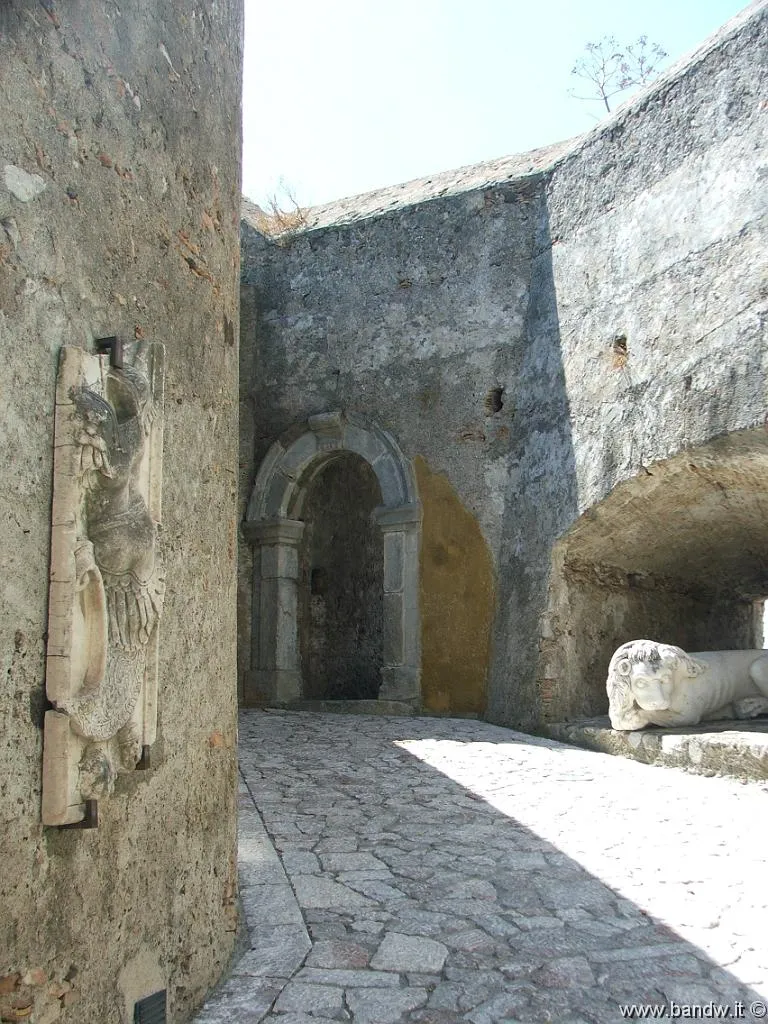 Photo showing: Castello di Scaletta Zanclea