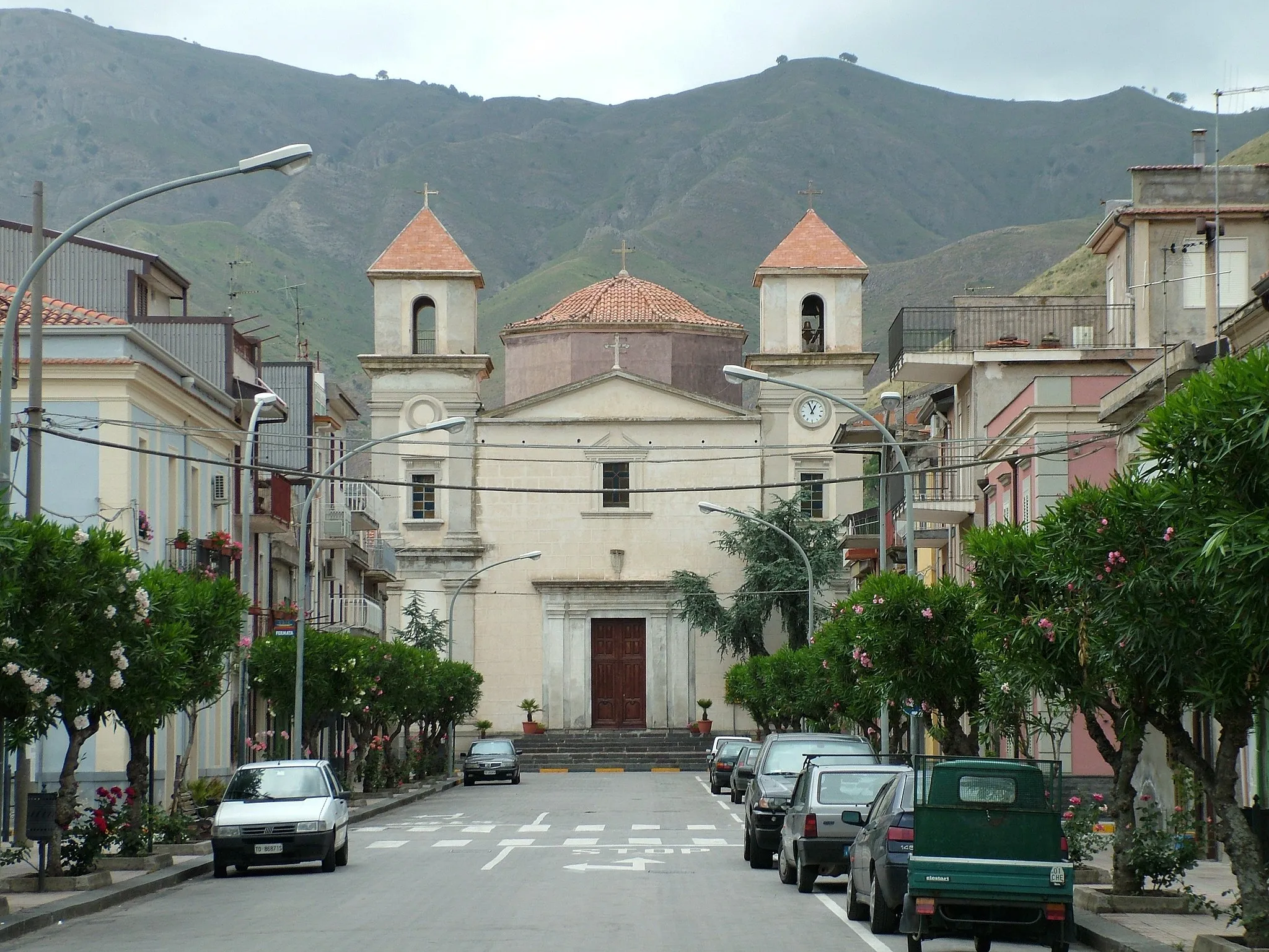 Photo showing: Moja Alcantara, Sizilien, Provinz Messina, die Kirche. Chiesa Madre di Santa Maria delle Grazie.