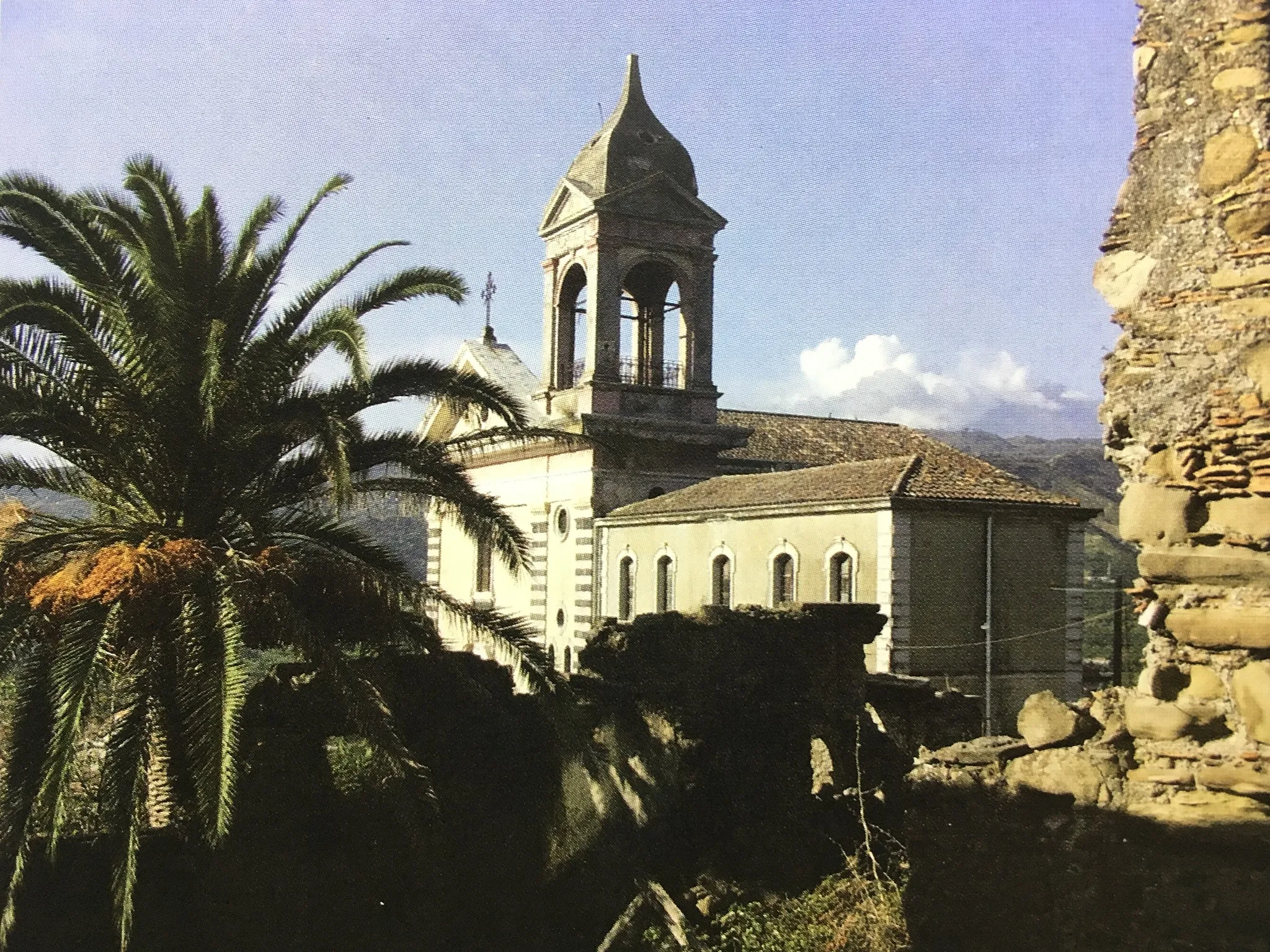 Photo showing: Chiesa Maria S.S. Annunziata, Gaggi, la sua edificazione fu voluta da Biagio de Spucches Corvaja