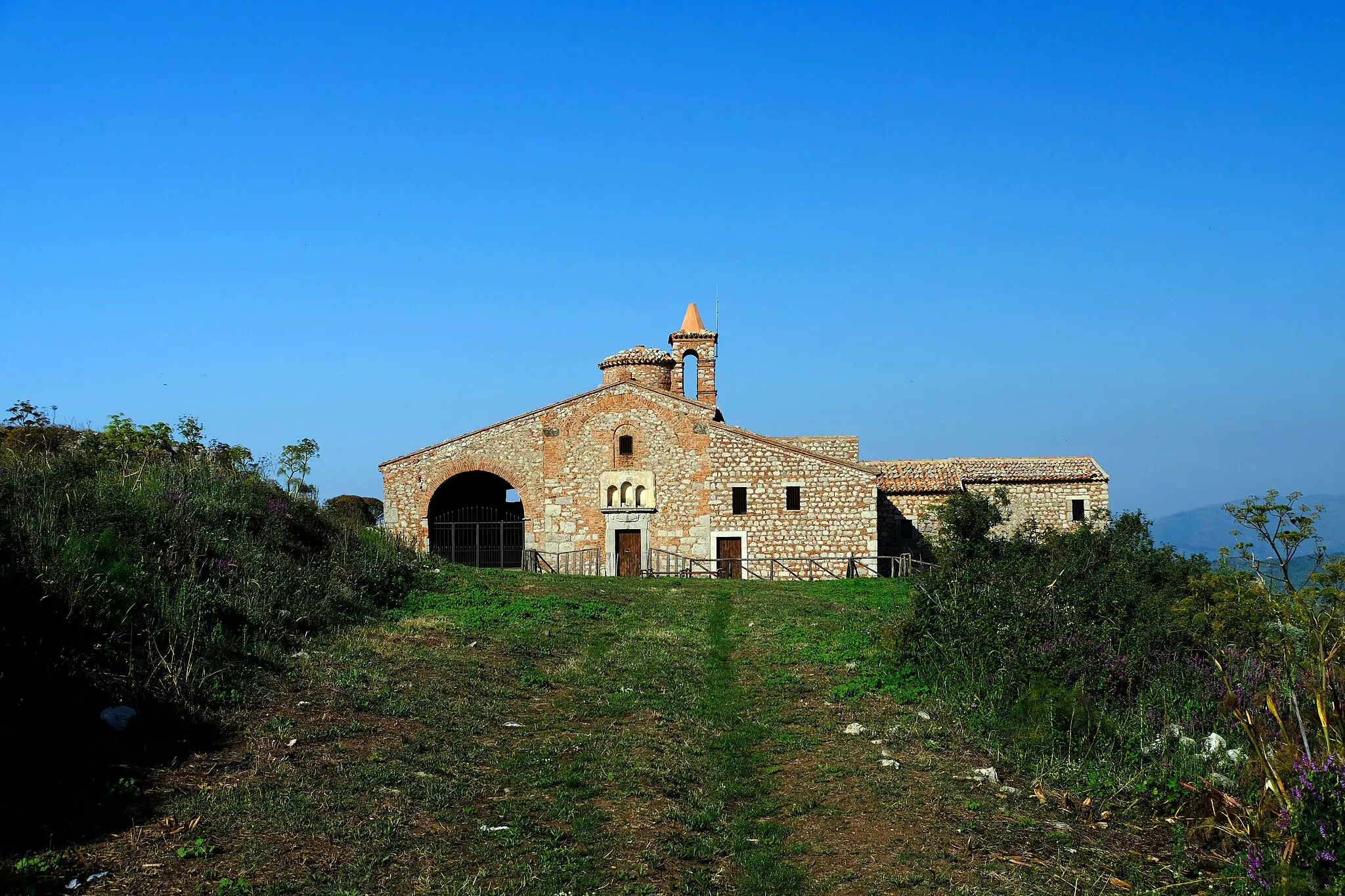 Photo showing: Santuario dei Tre Santi
