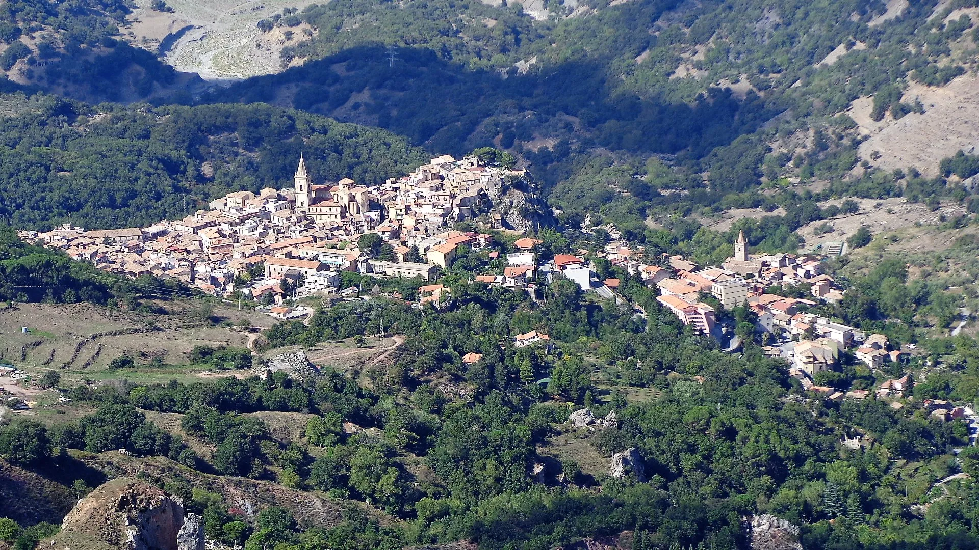 Photo showing: Vetta, veduta totale di Novara di Sicilia.