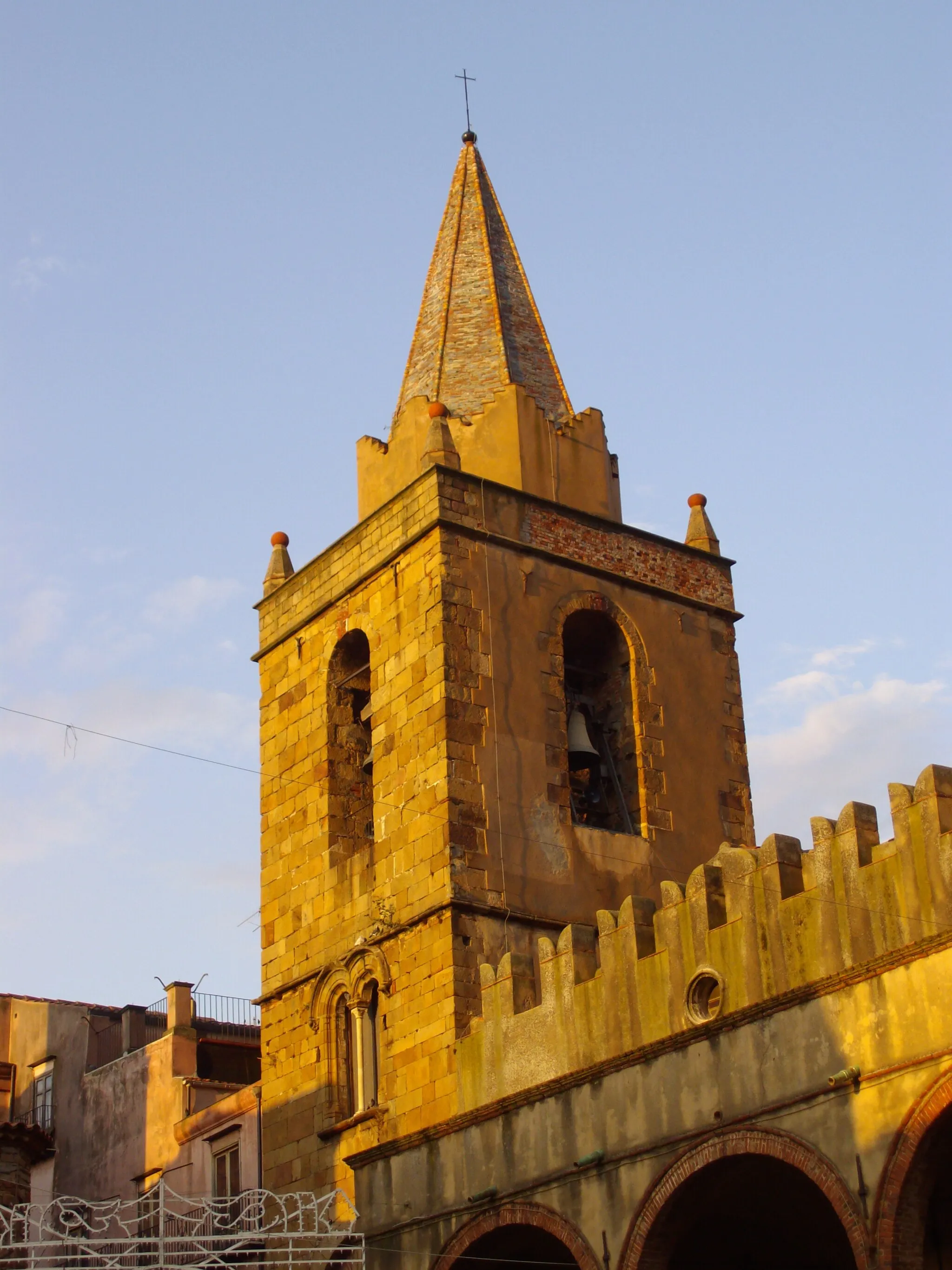 Photo showing: Campanile della Parrocchia Maria Santissima Assunta "Matrice Vecchia" di Castelbuono