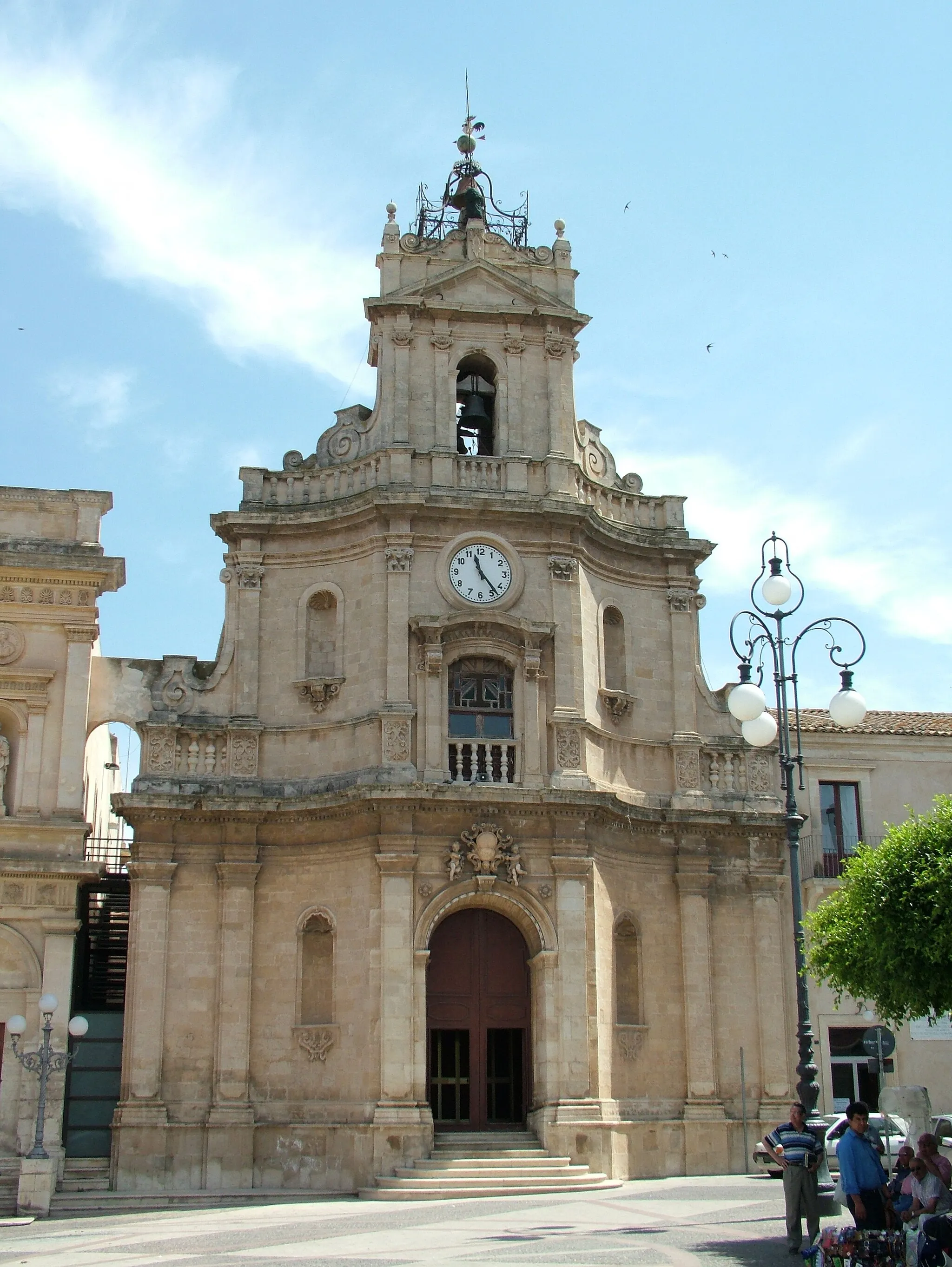 Photo showing: Vittoria, Chiesa_e_il_Convento_delle_Grazie, near the Teatro Comunale in Vittoria, Sicliy, Italia