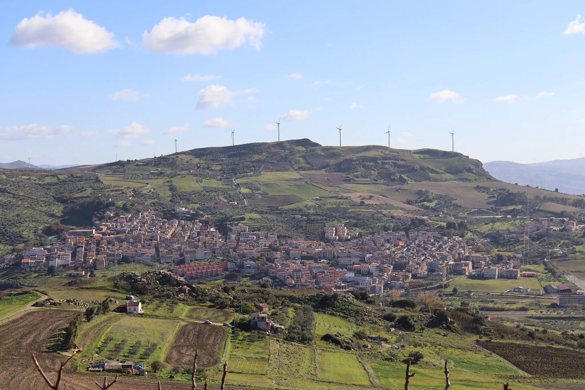 Photo showing: Vista panoramica del comune di Villafrati in provincia di Palermo