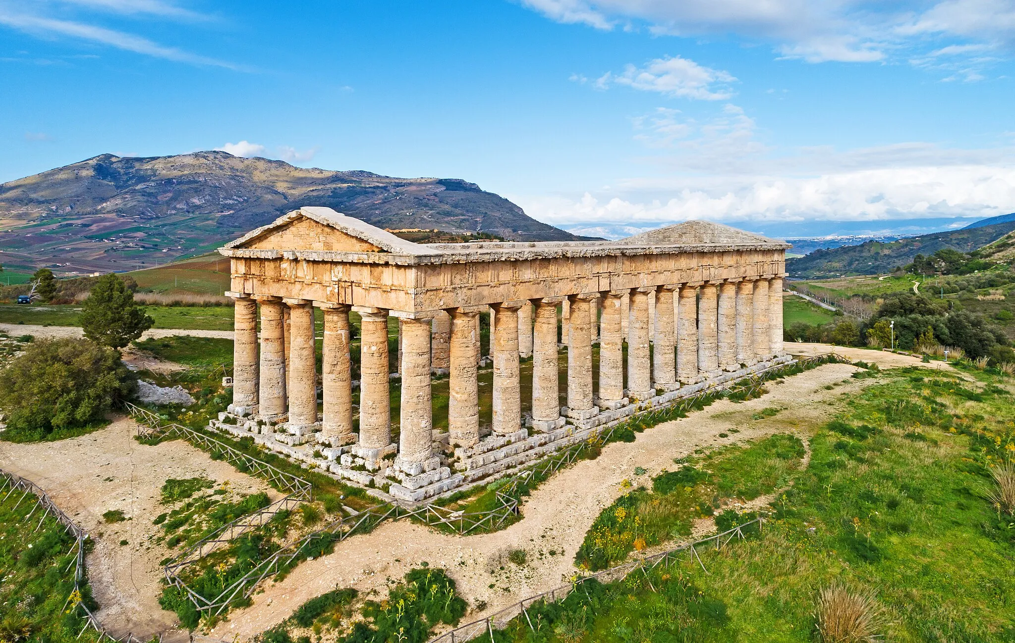 Photo showing: Ancient Greek temple in Segesta, Sicily