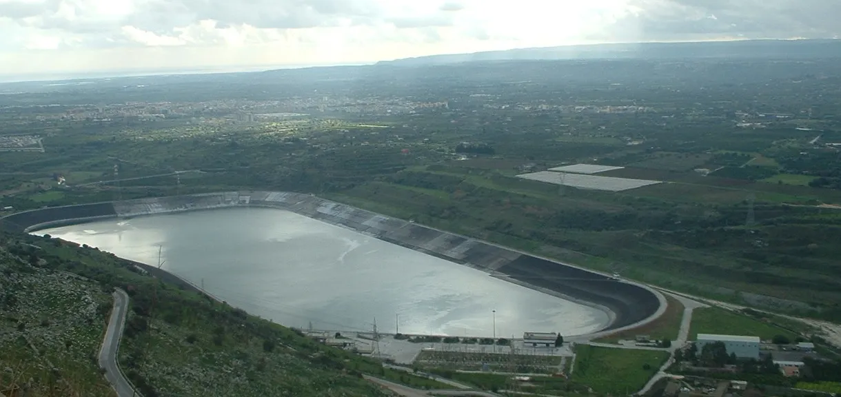 Photo showing: Solarino, the hydroelectric powerplant of Anapo river
