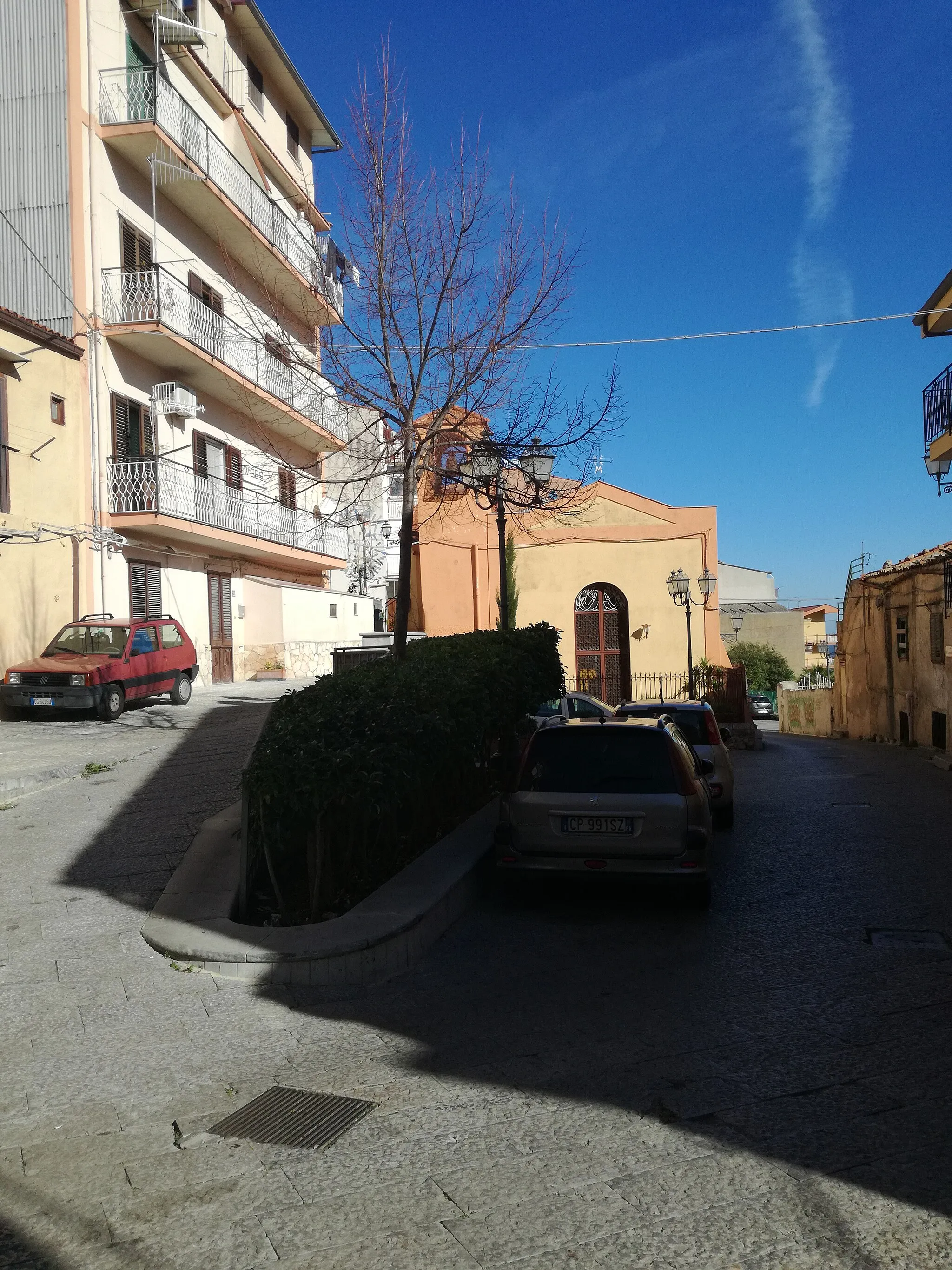 Photo showing: Veduta di Piazza A. Manzoni, e la chiesa Sant'Anna