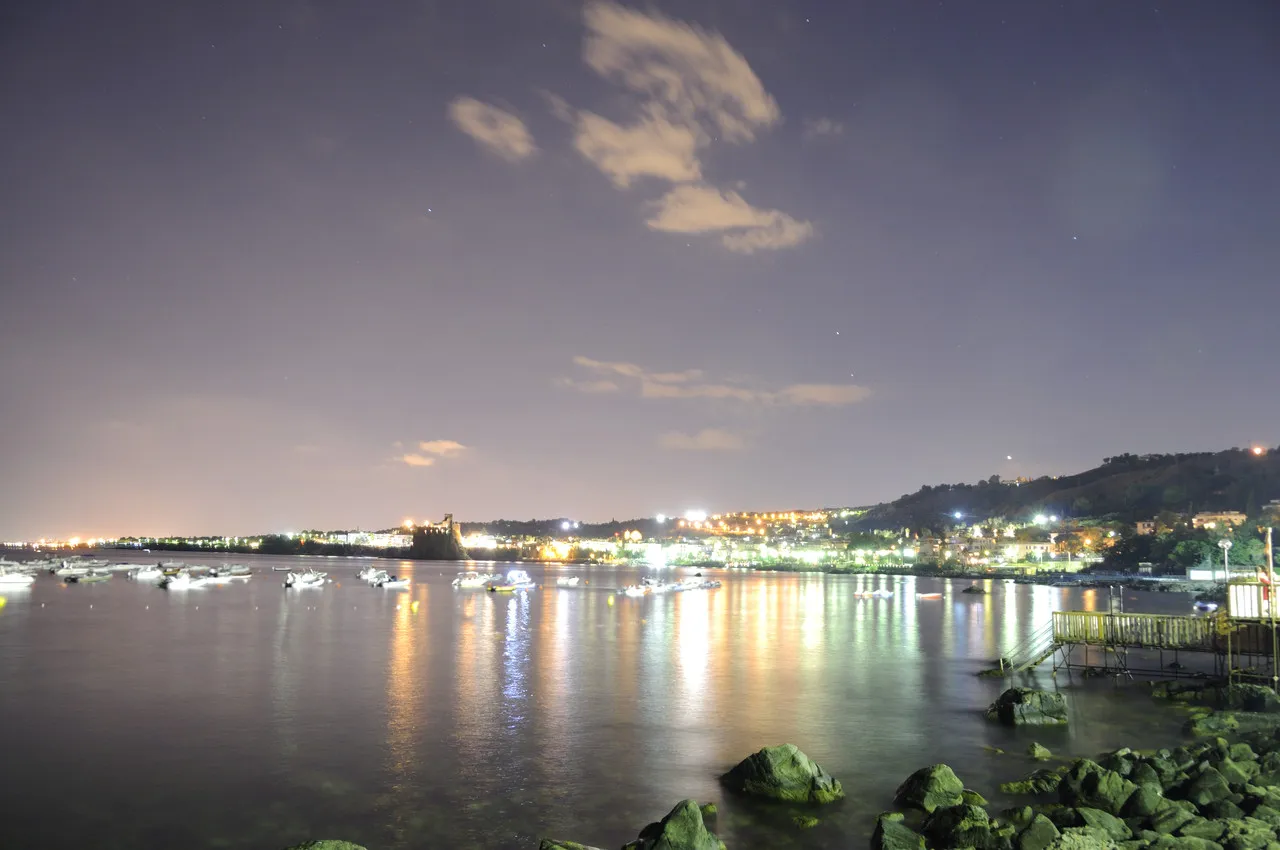 Photo showing: Acitrezza Cyclops Faraglioni Sicily Italy - Creative Commons by gnuckx