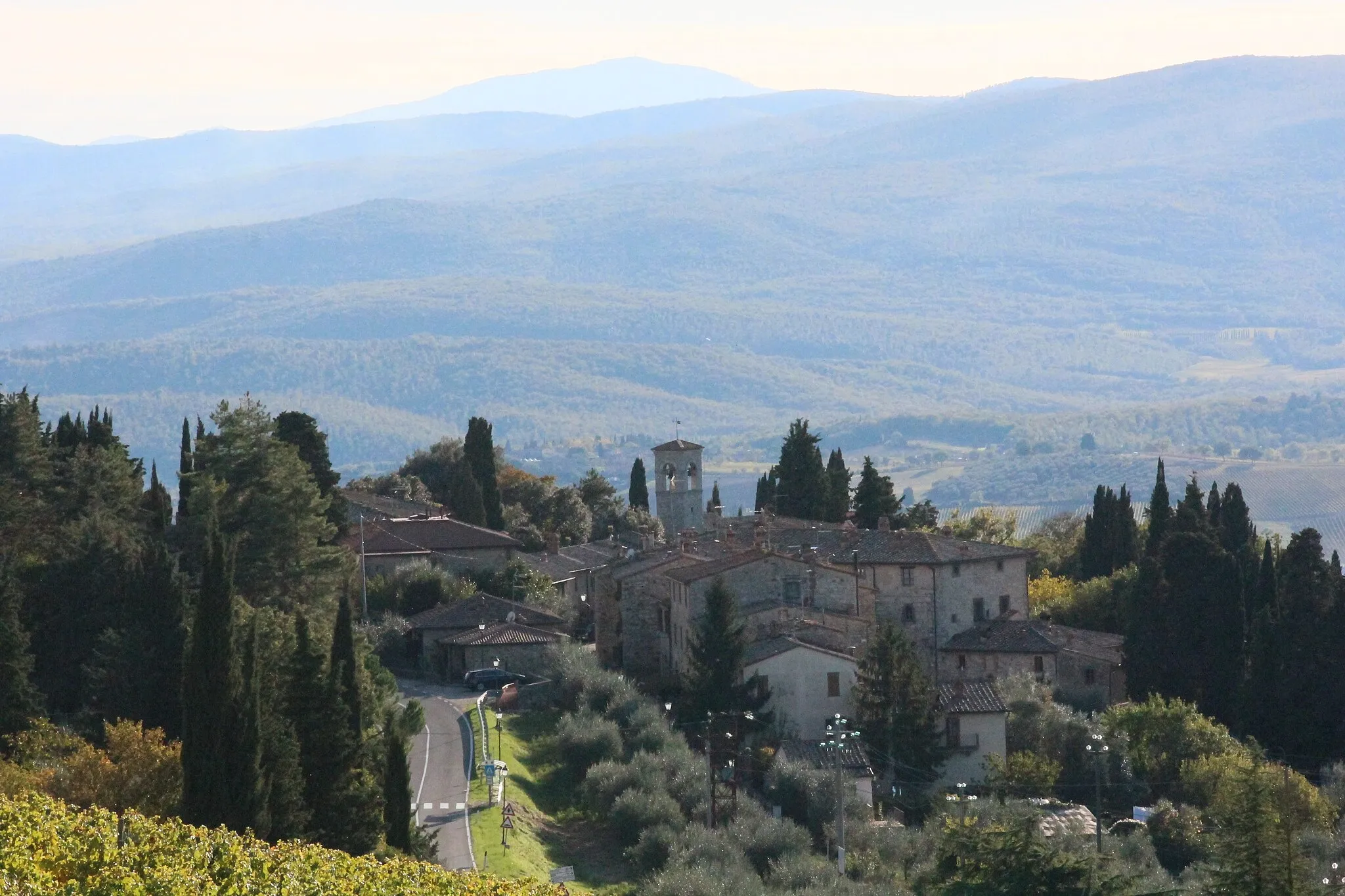 Photo showing: Panorama of Fonterutoli, hamlet of Castellina in Chianti, Province of Siena, Tuscany, Italy
