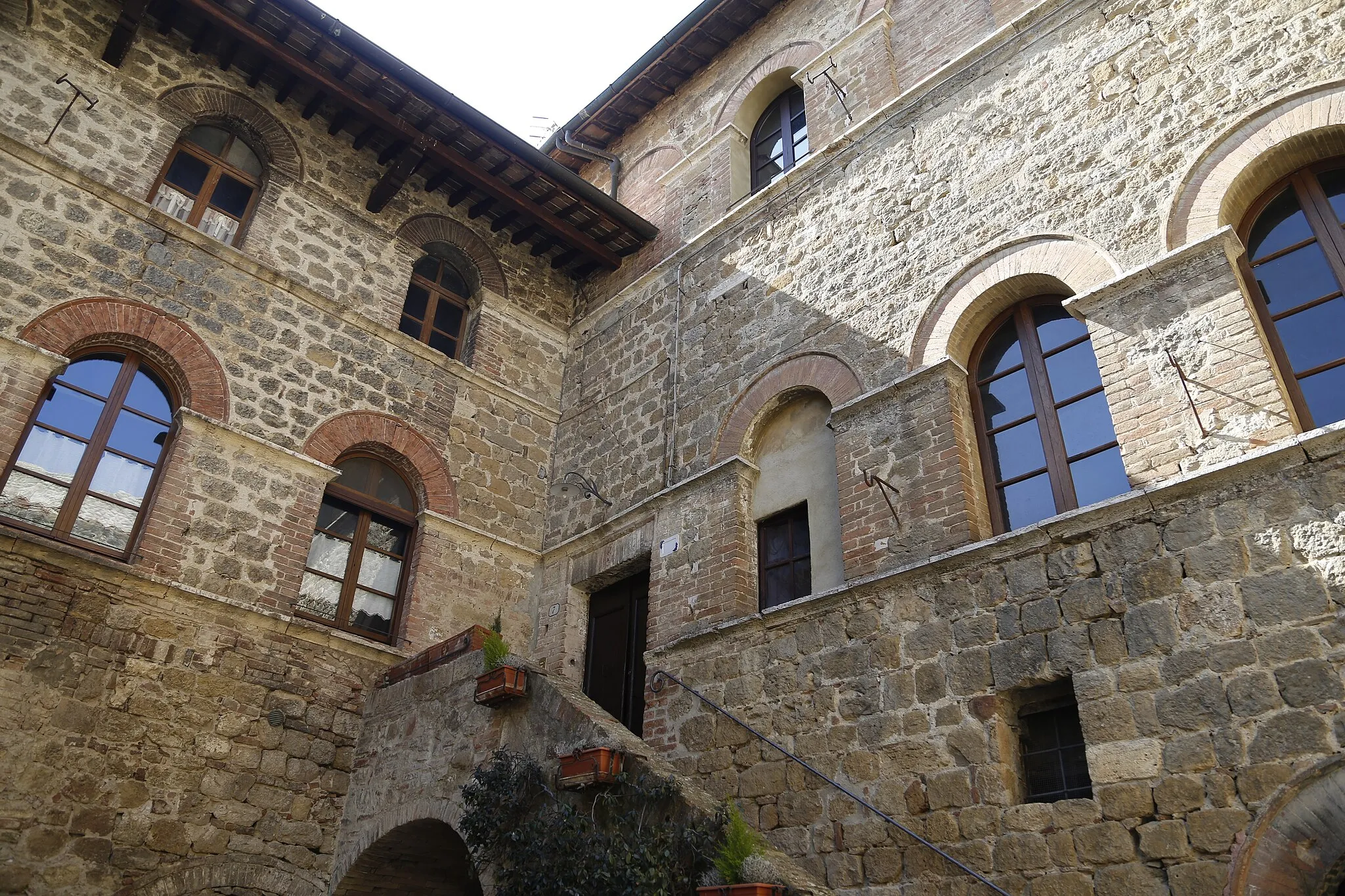 Photo showing: Castle Spedaletto