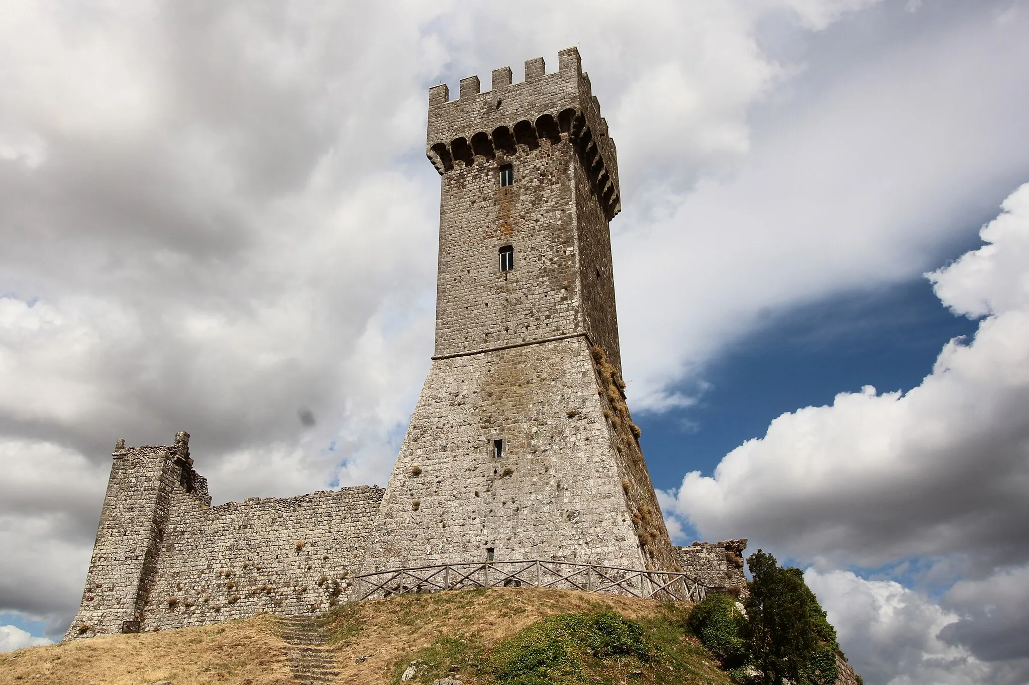 Photo showing: Castle Rocca di Radicofani, Radicofani, Val d'Orcia, Province of Siena, Tuscany, Italy