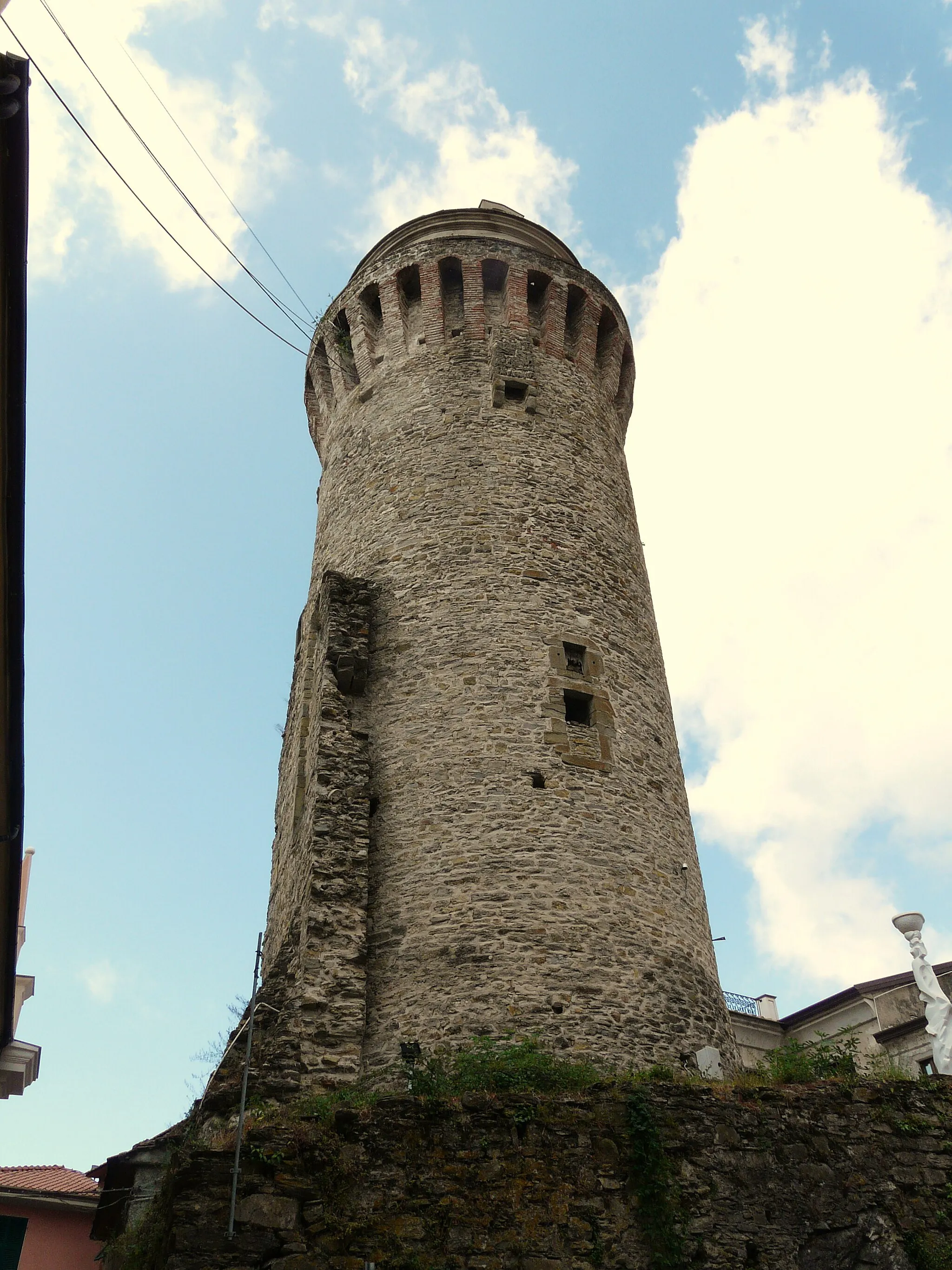 Photo showing: Campanile-torre di Ortonovo, Liguria, Italia