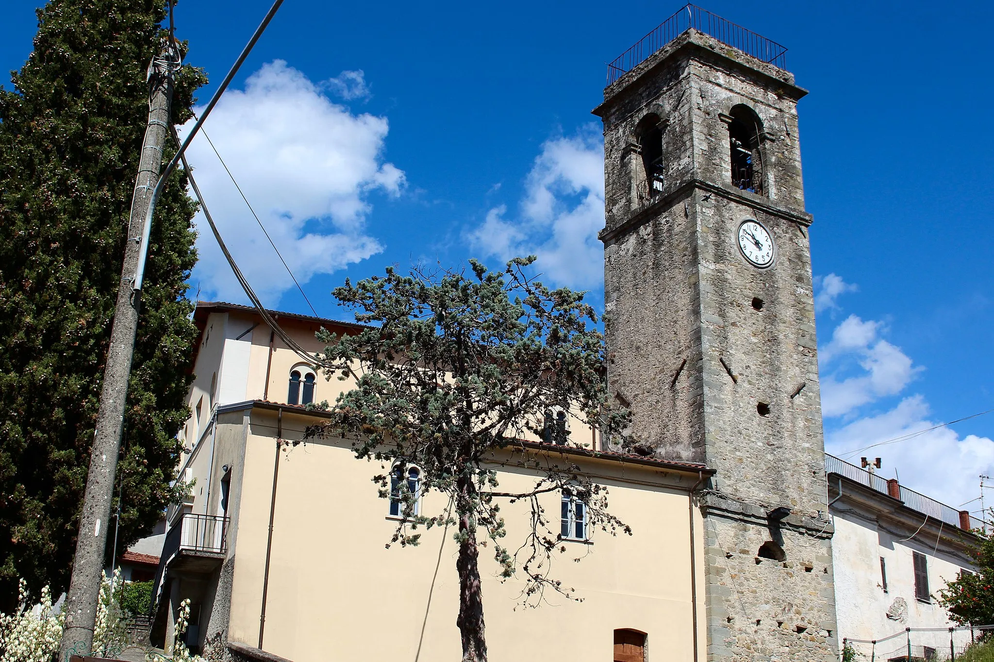 Photo showing: church Santa Maria Maddalena, Moncigoli, hamlet of Fivizzano, Tuscany, Italy