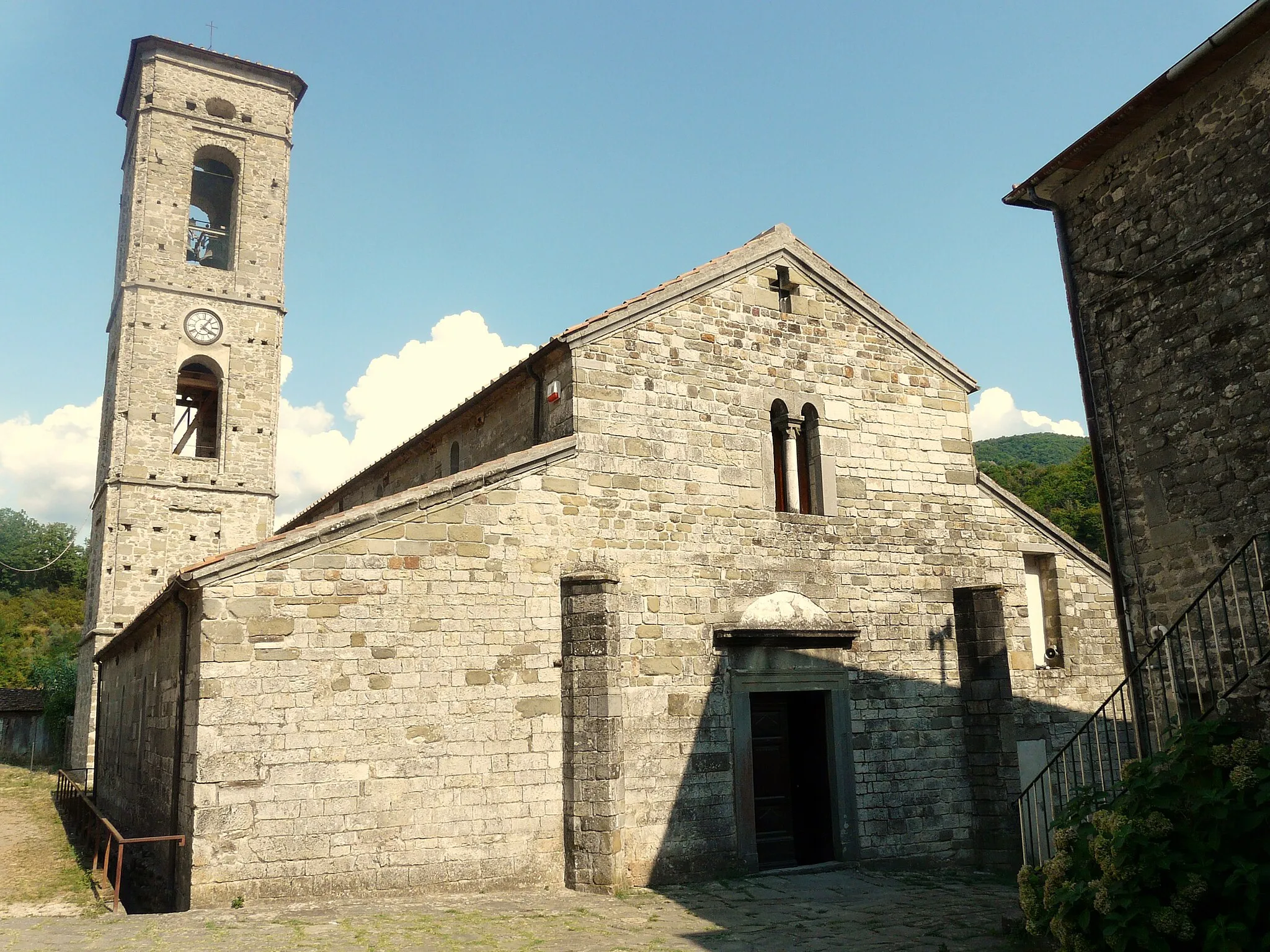 Photo showing: Pieve dei Santi Cornelio e Cipriano a Codiponte, Casola in Lunigiana, Toscana, Italia