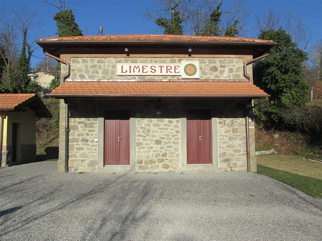 Photo showing: Limestre station of the Alto Pistoiese Railway (after the restoration)