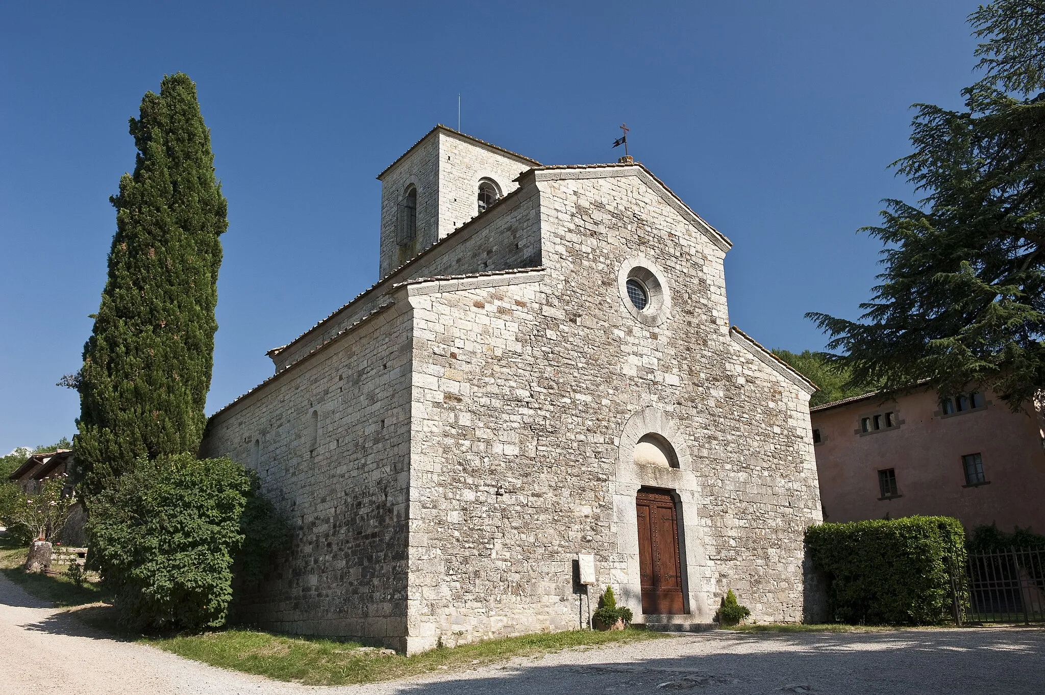 Photo showing: Facciata della chiesa di San Giusto in Salcio (Gaiole in Chianti)