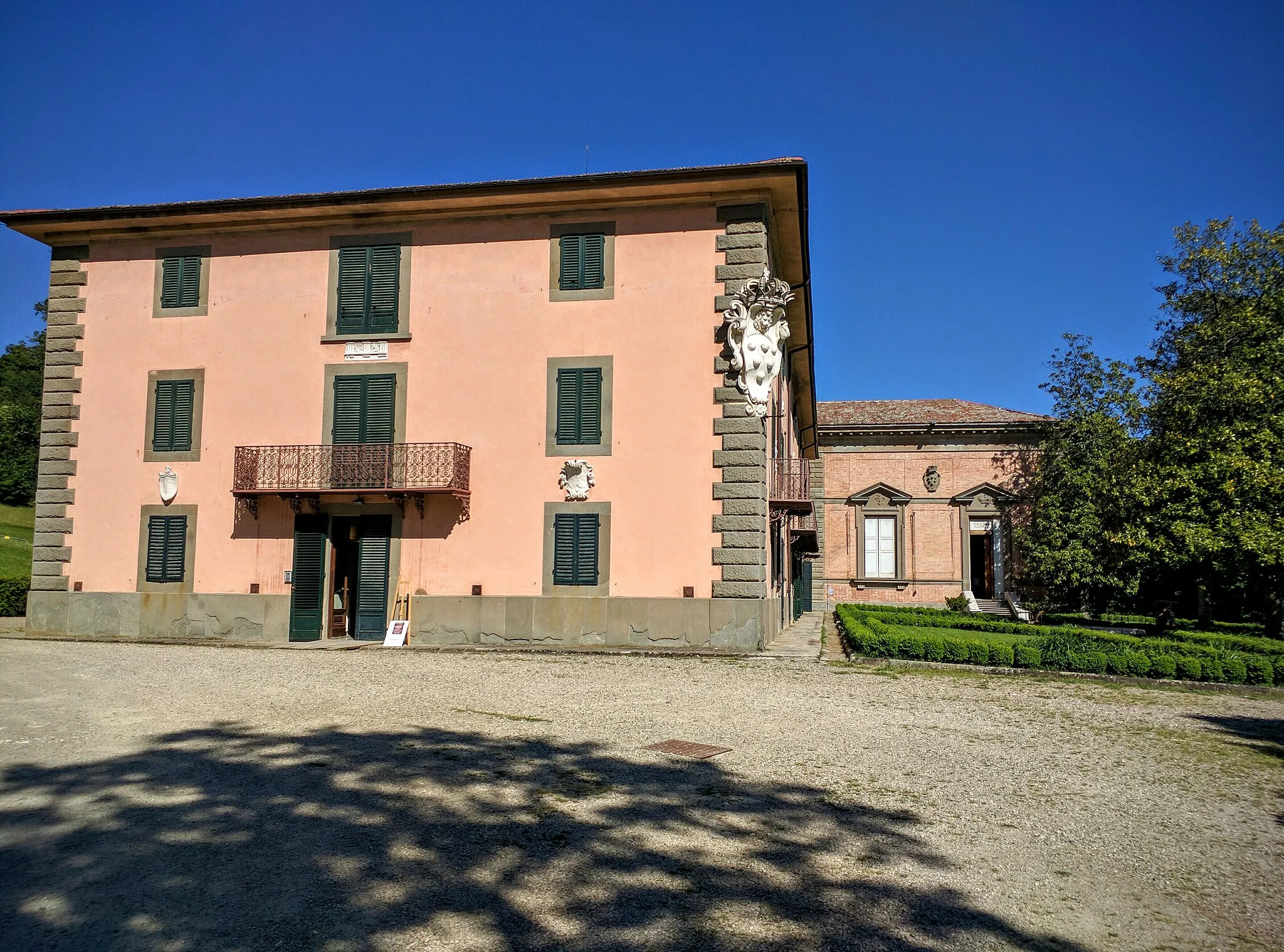 Photo showing: paggeria villa demidoff